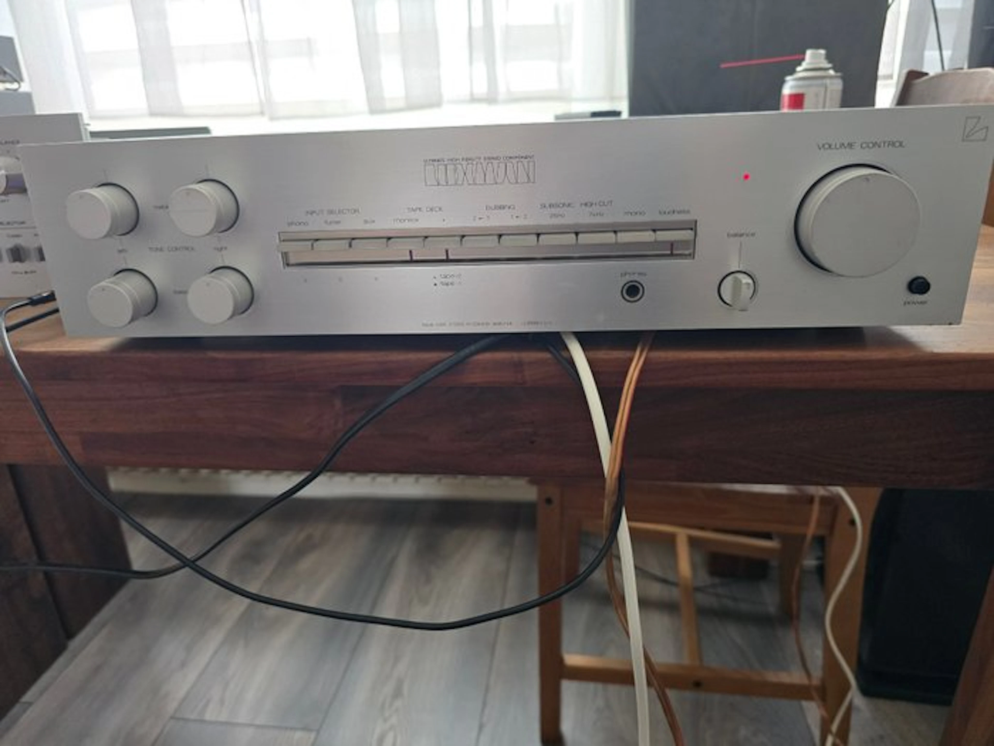 Luxman - L-2 Solid state integrated amplifier
