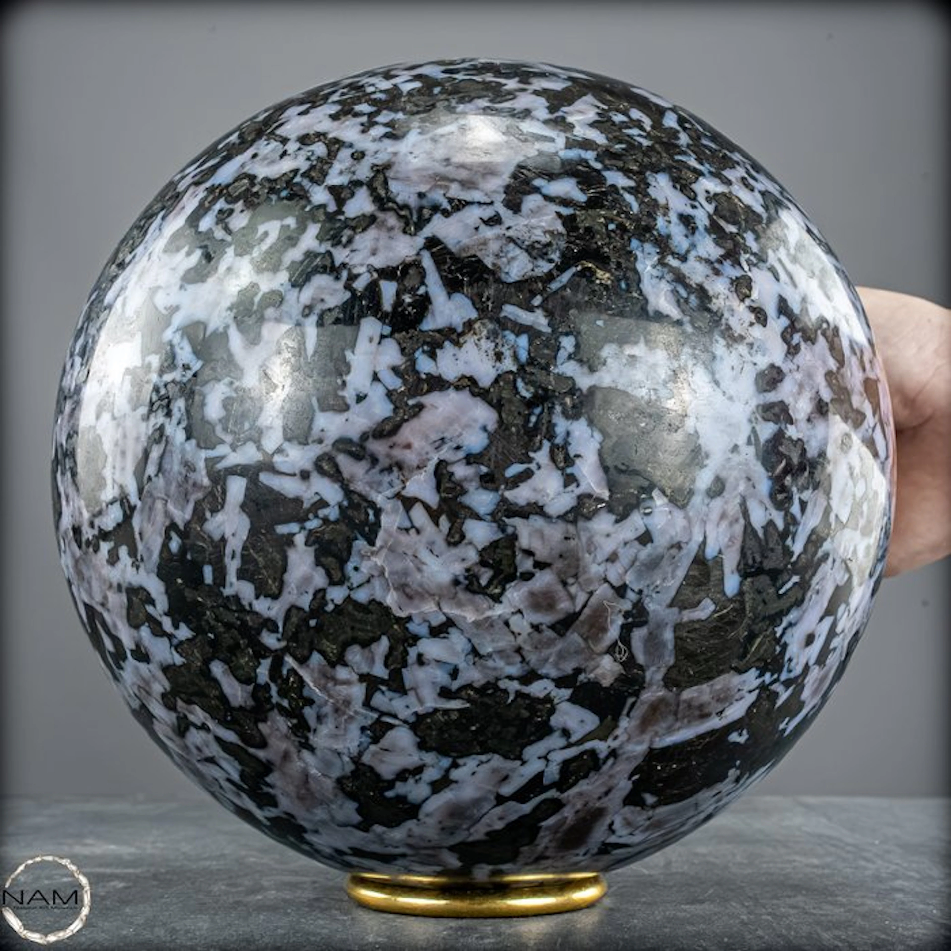 Magical Merlinite sphere – The gate between the worlds of wisdom