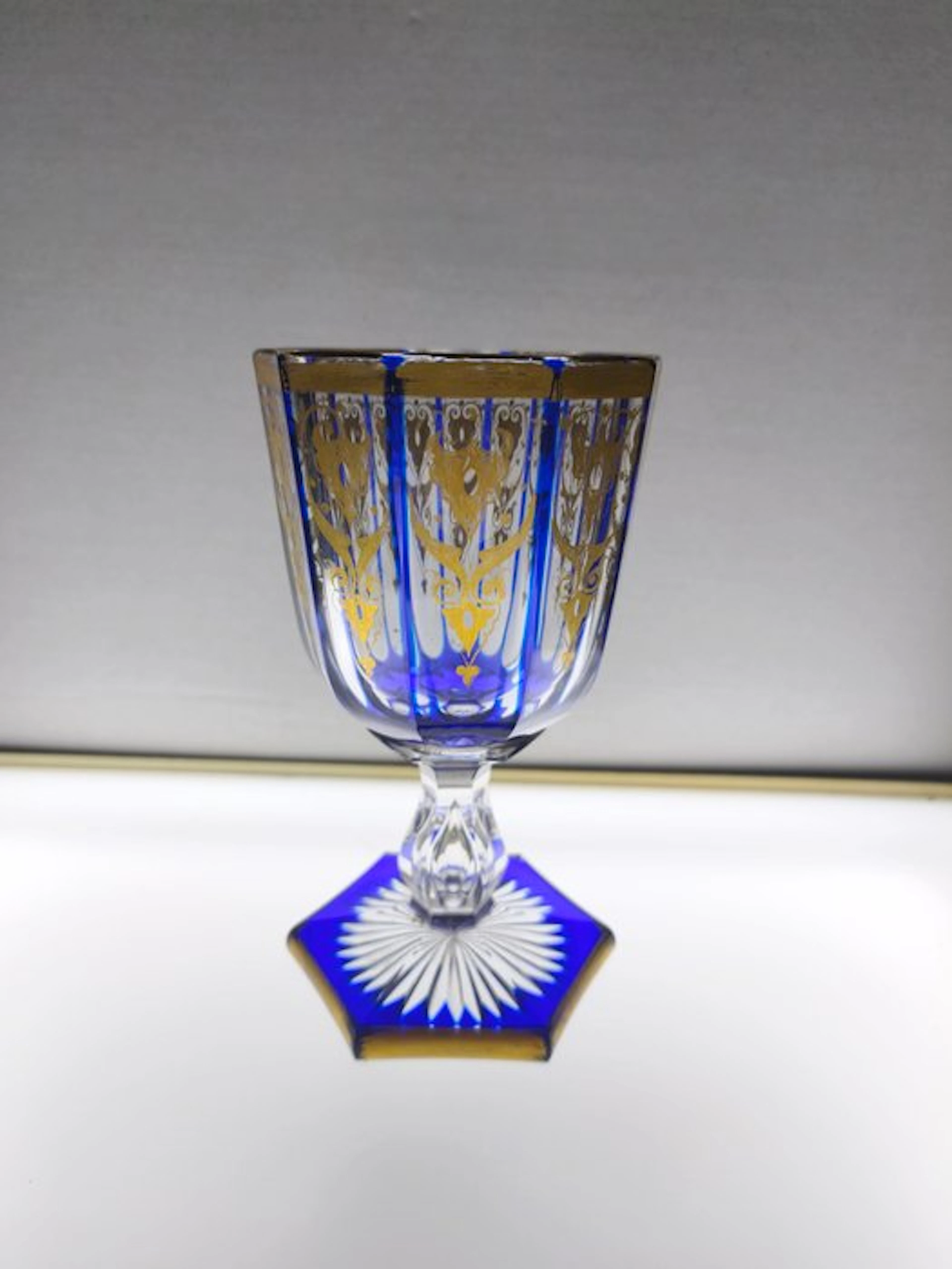 Baccarat - Wine glass - Grand Empire glass, Cobalt - Crystal