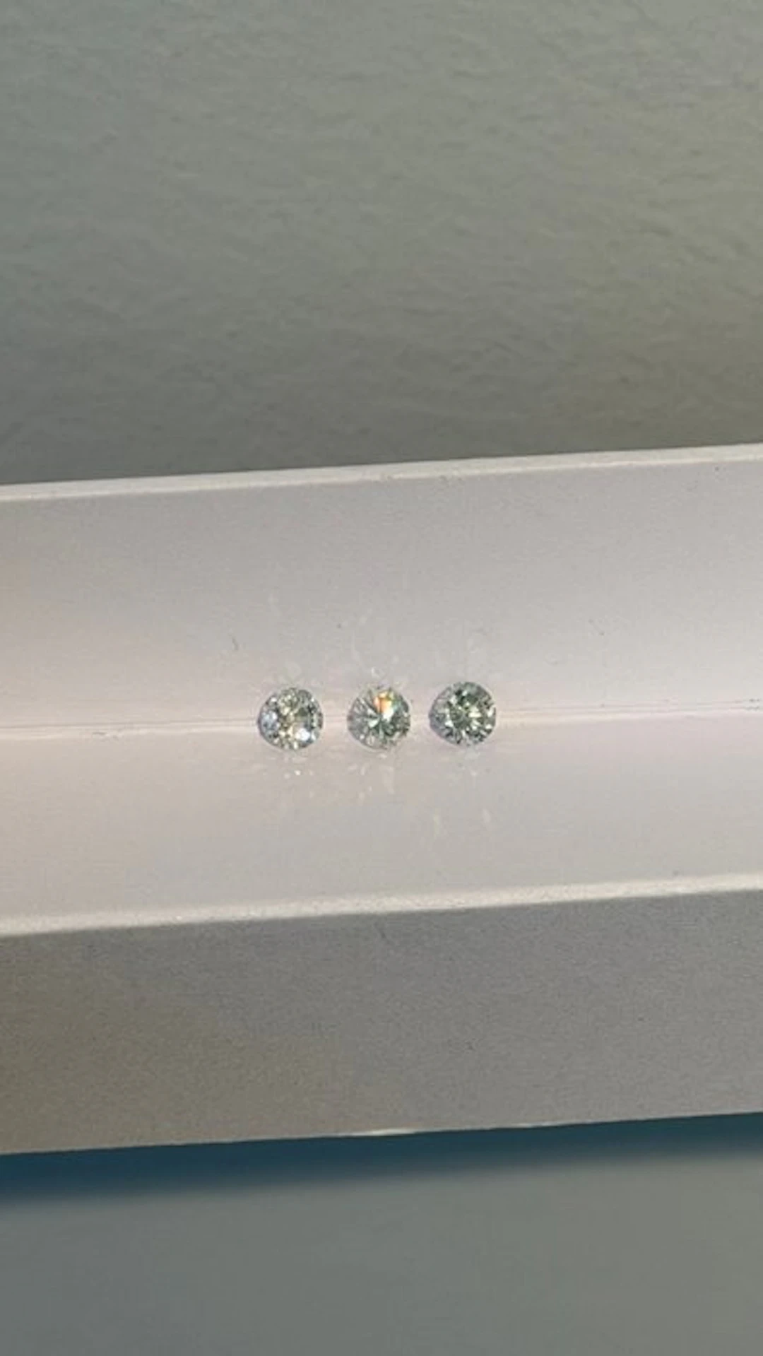 3 pcs Diamond (Natural) - 1.09 ct - Round - D (colourless)