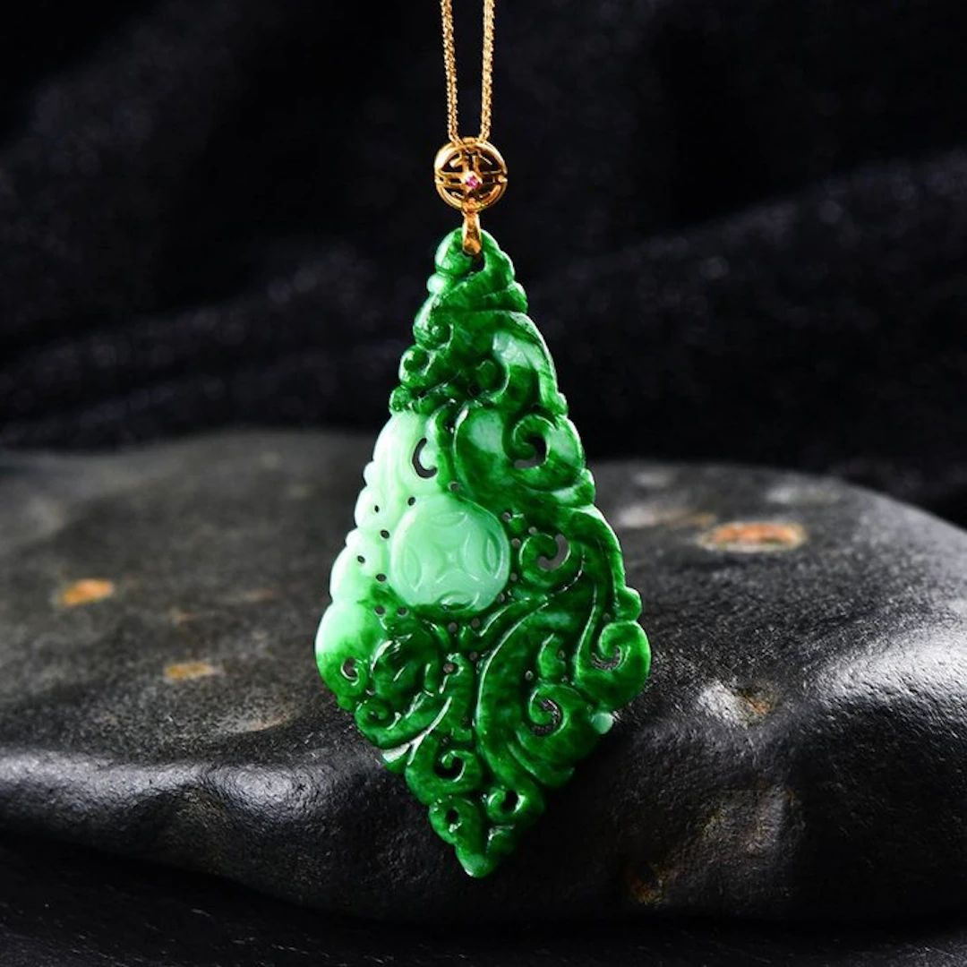 ALGT Certified - Huge and Masterful Natural Jadeite Jade...