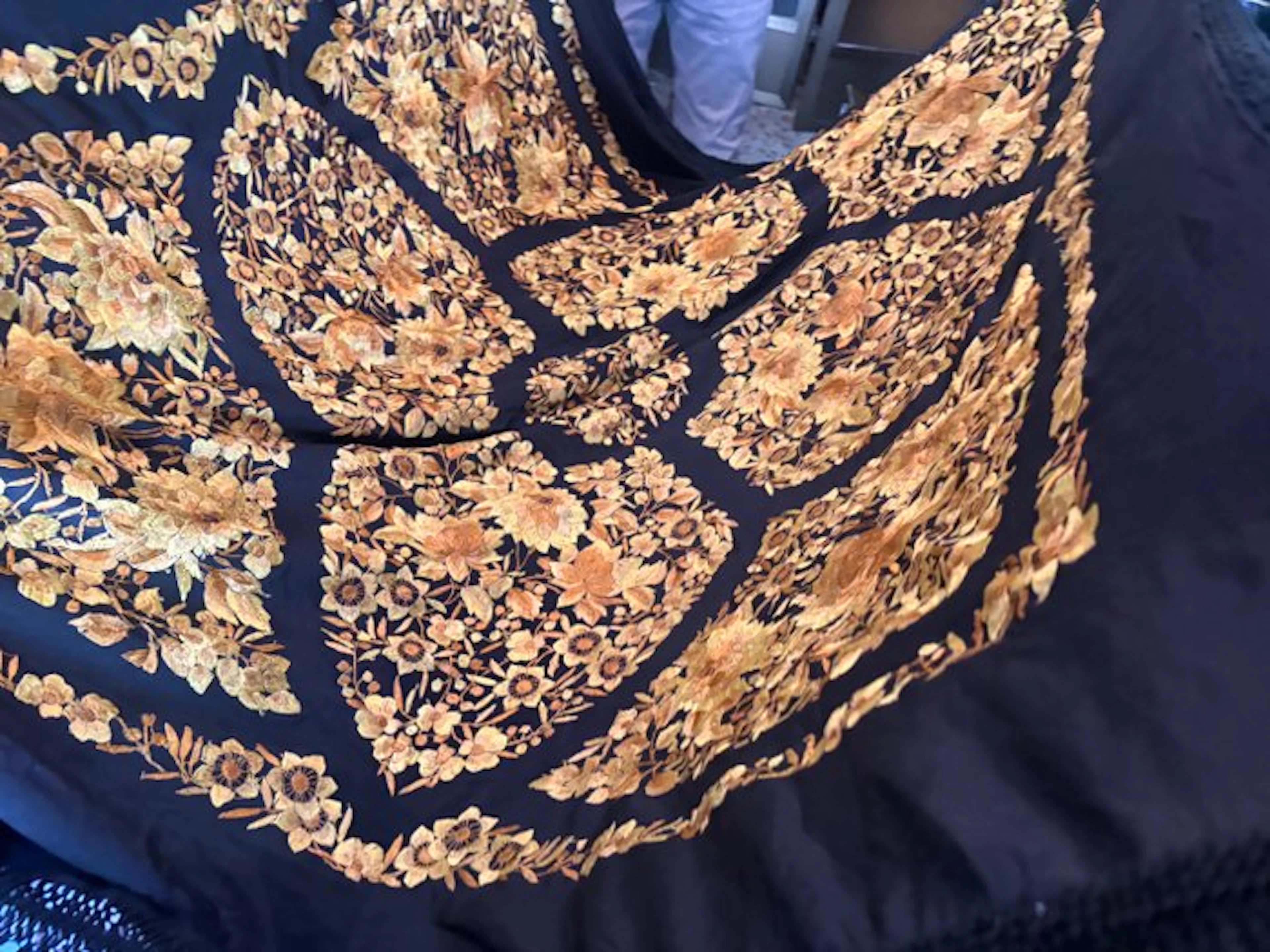 Embroidery - 140 cm - 140 cm
