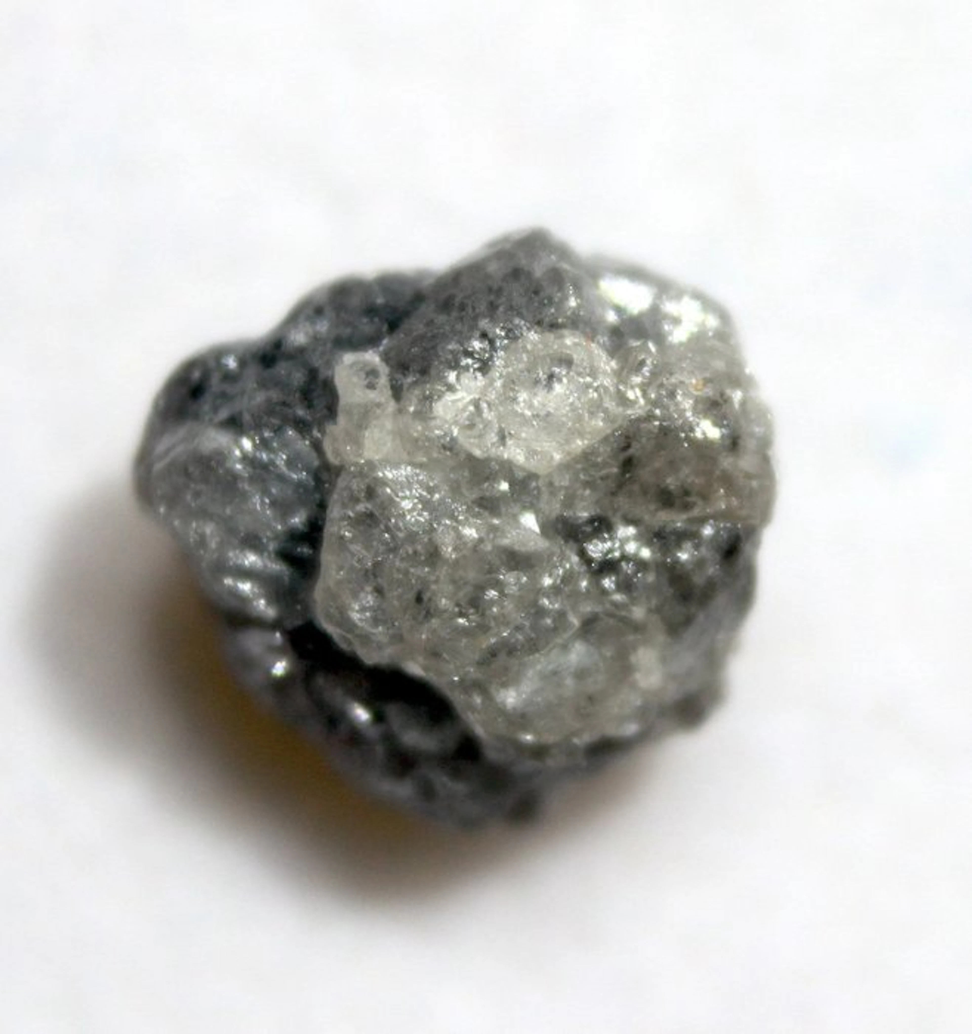 No reserve - 2.20 ct Natural Gray Diamond - Rough...