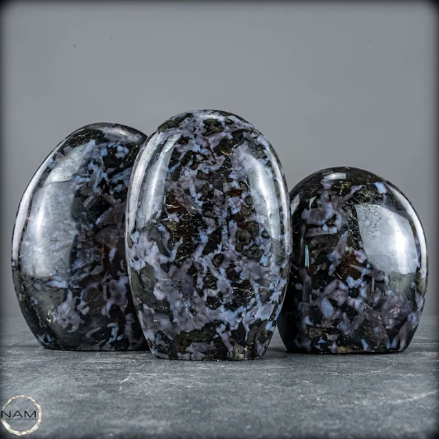 Merlinit Set – Mysticism of Light and Shadow Protection...