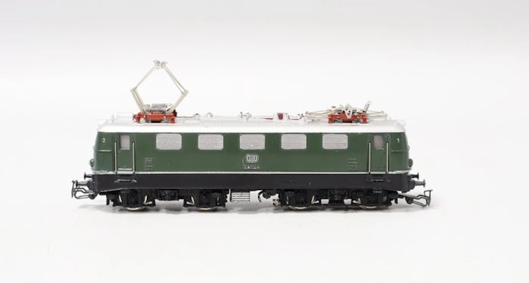 Märklin H0 - 3037 - Model train locomotive (1) - DB