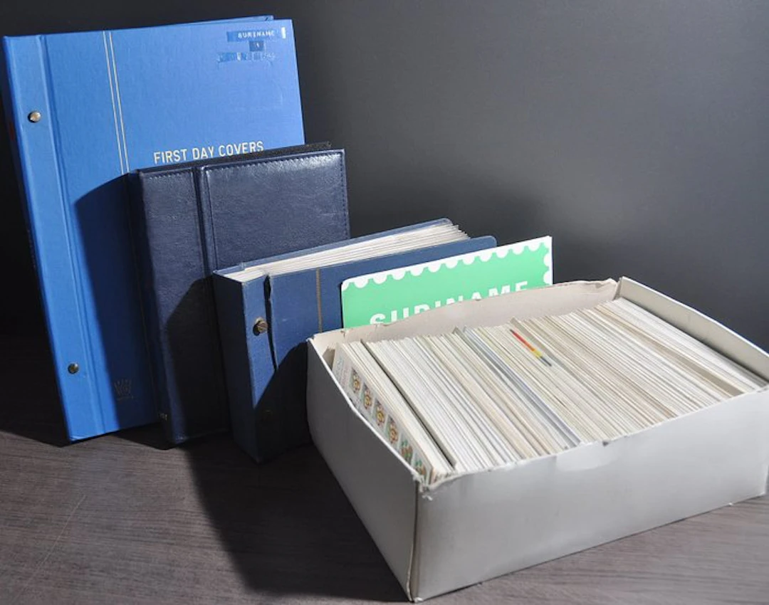 Netherlands and overseas - A substantial lot of hundreds...