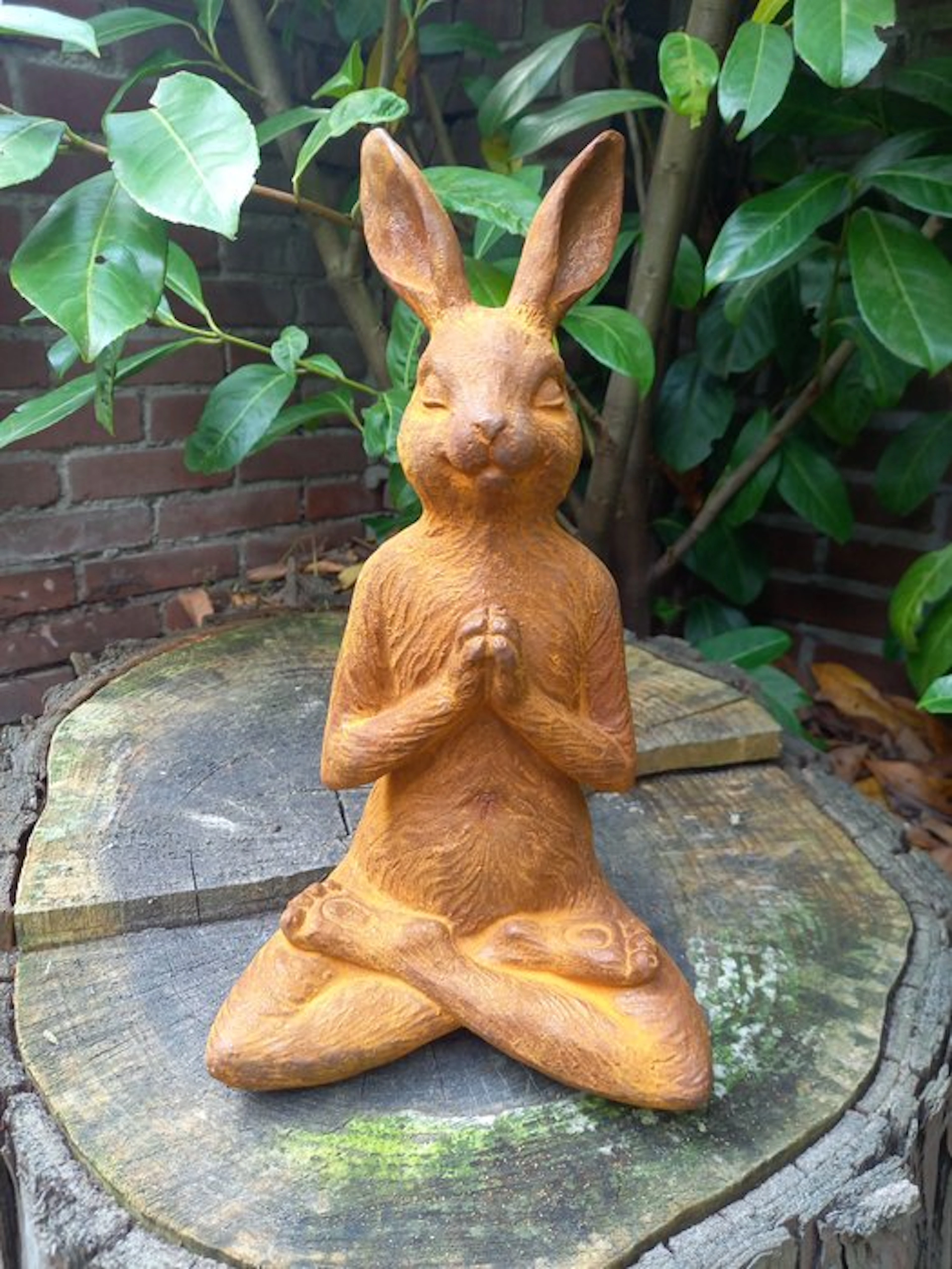 Sculpture, "YOGA RABBIT" - 31 cm - Cast iron