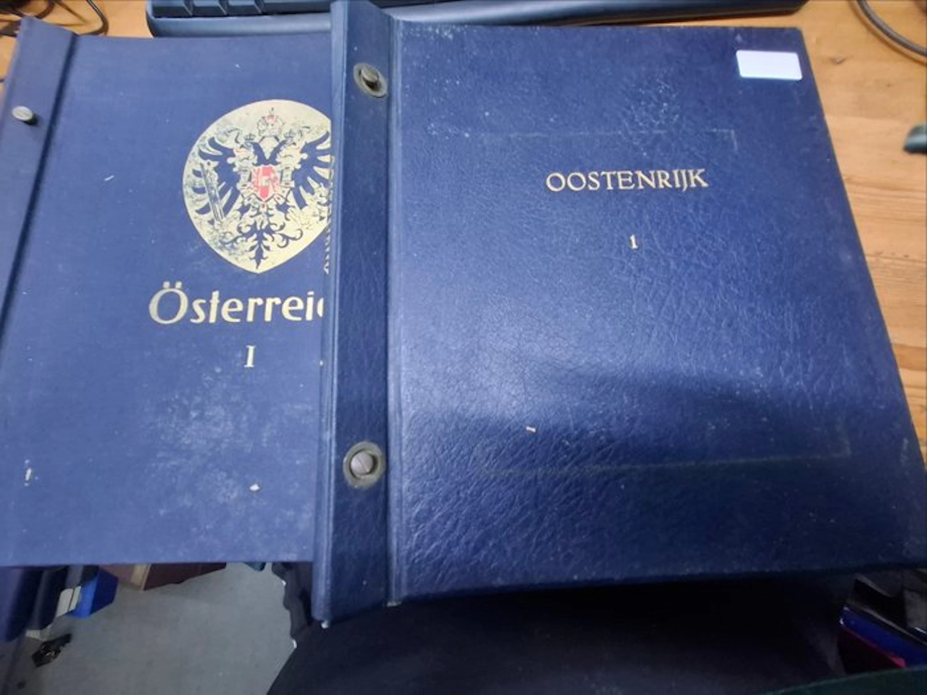 Austria - Two albums of Austria with a beautiful collection of stamps. - Michel