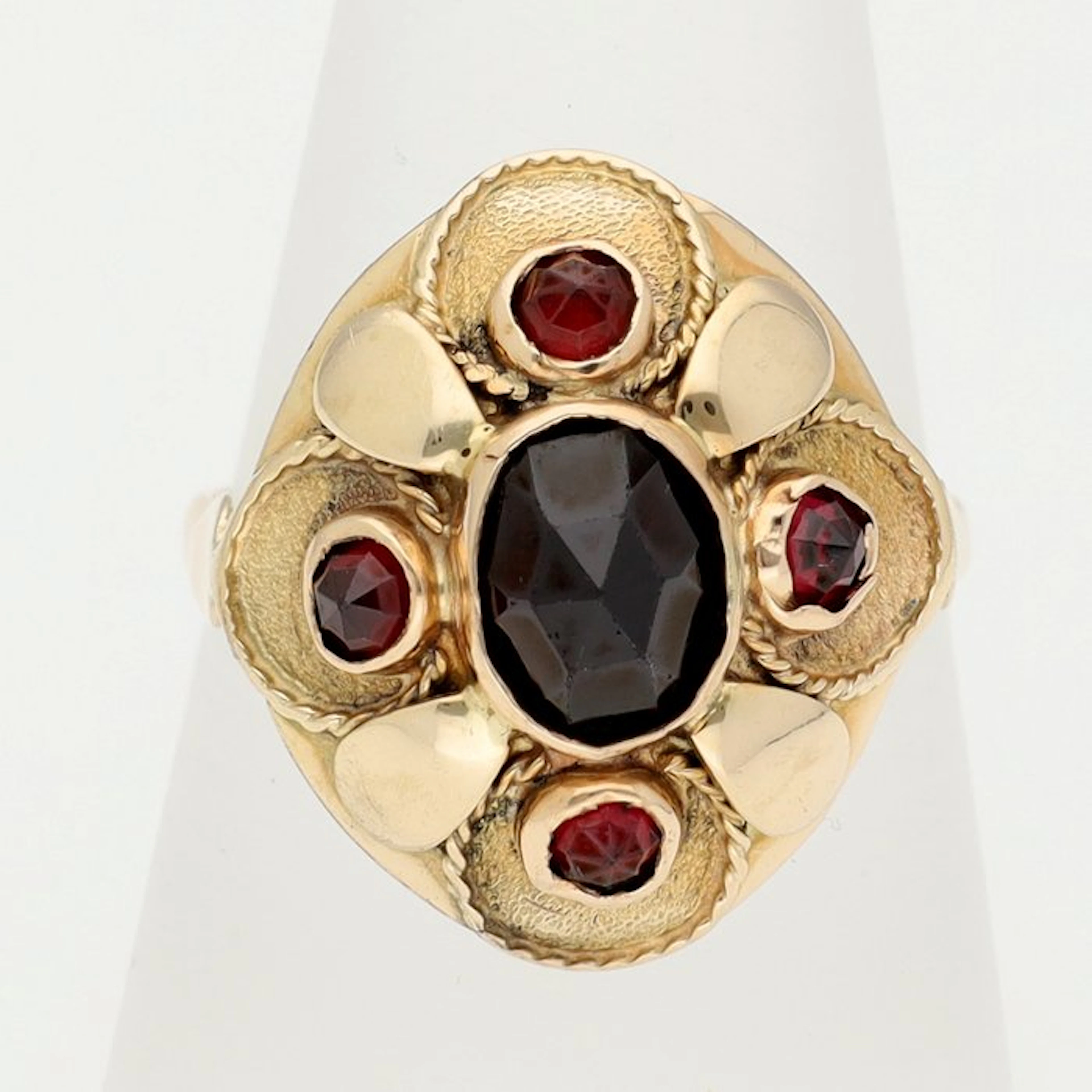 Ring - 14 kt. Yellow gold - Garnet