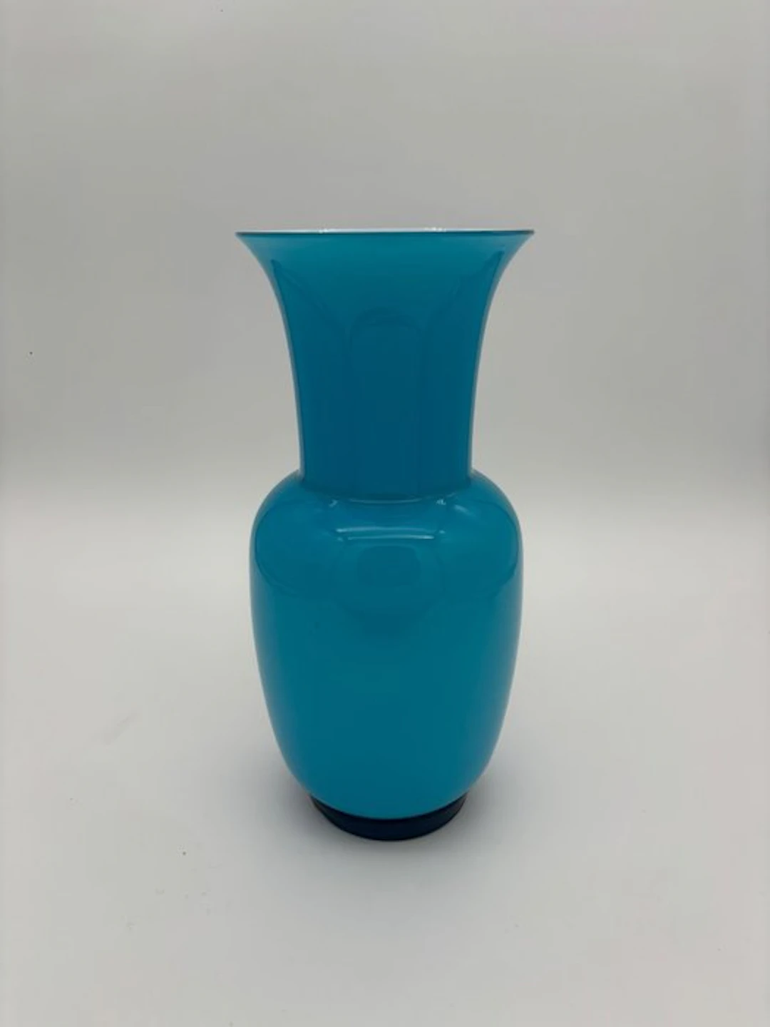 Venini - Paolo Venini - Vase - Opalino - Murano glass