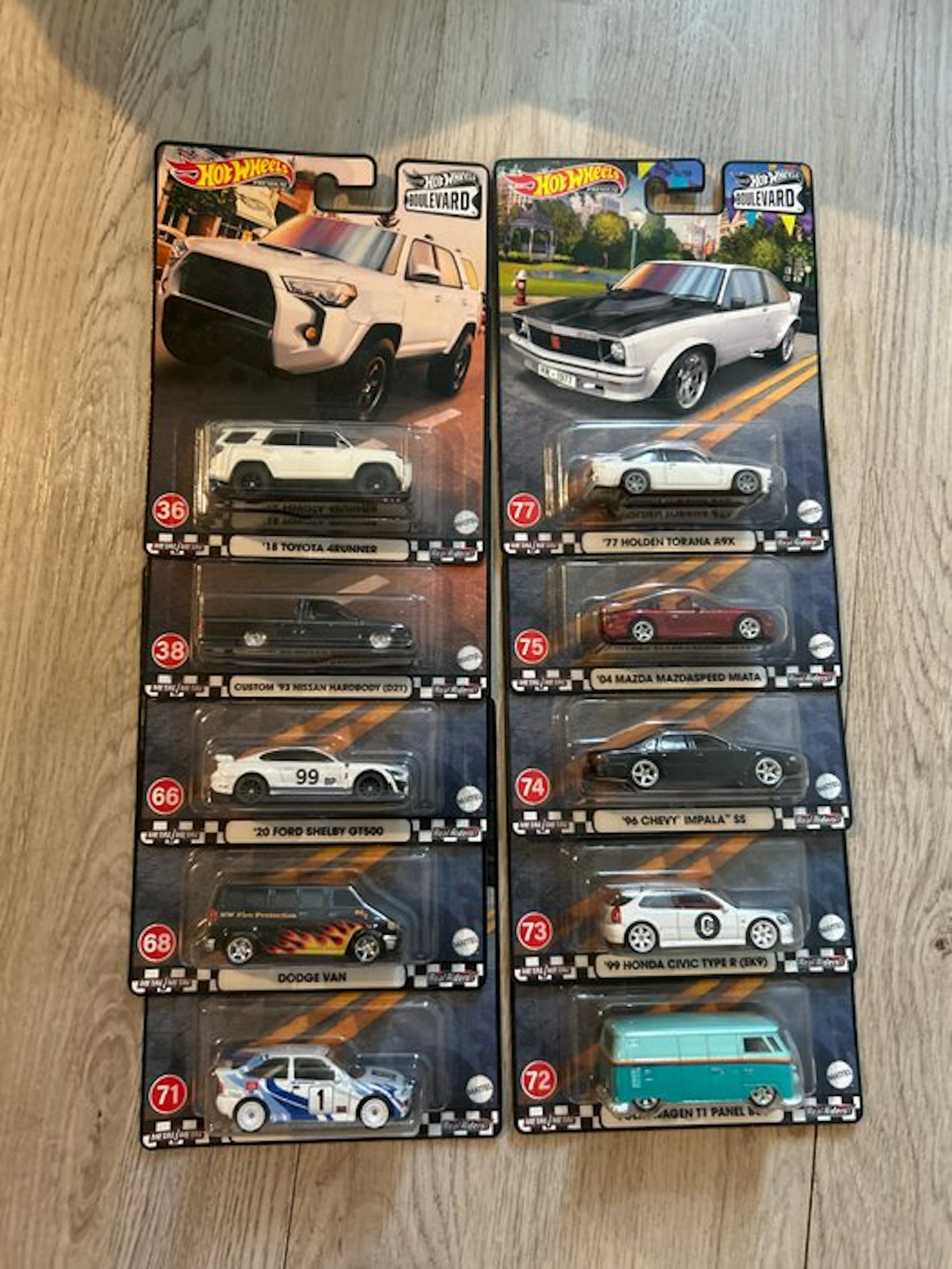 Hot Wheels 1:64 - Model car (10) - Boulevard premium 36/77