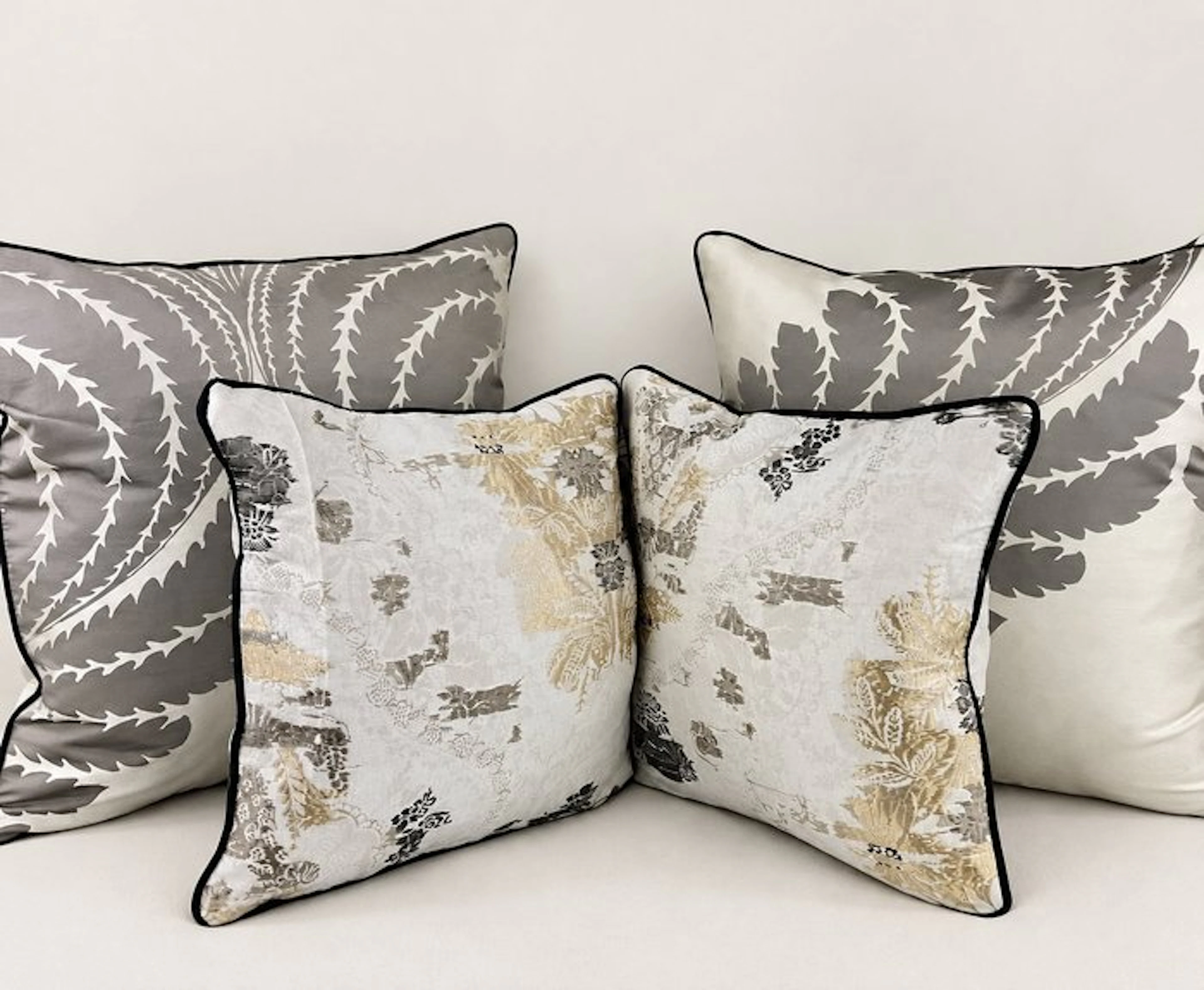 DEDAR MILANO - FREE SHIPPING - New set of four - Cushion