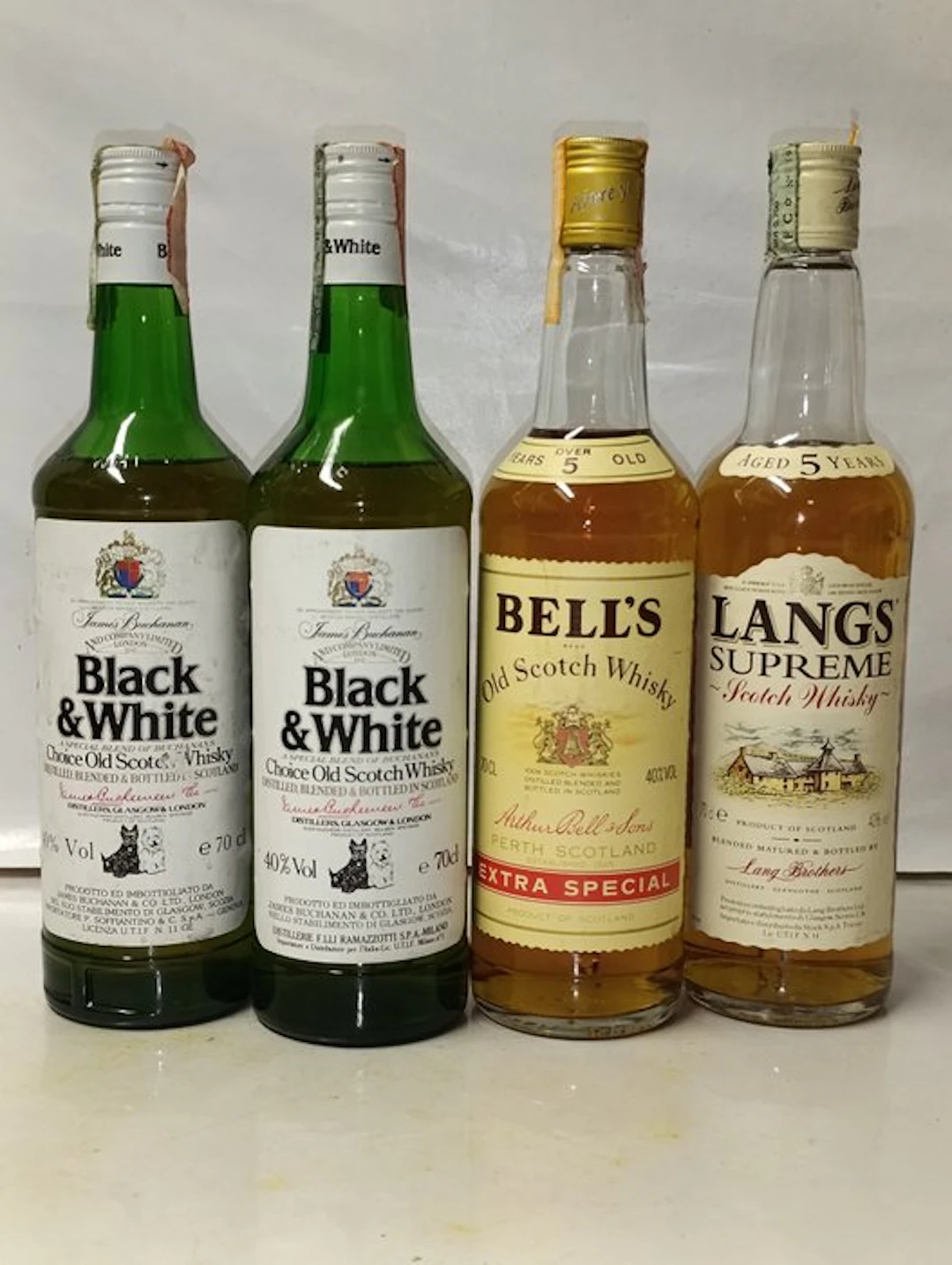Black & White + Bell's 5yo Extra Special + Langs 5yo Supreme - b