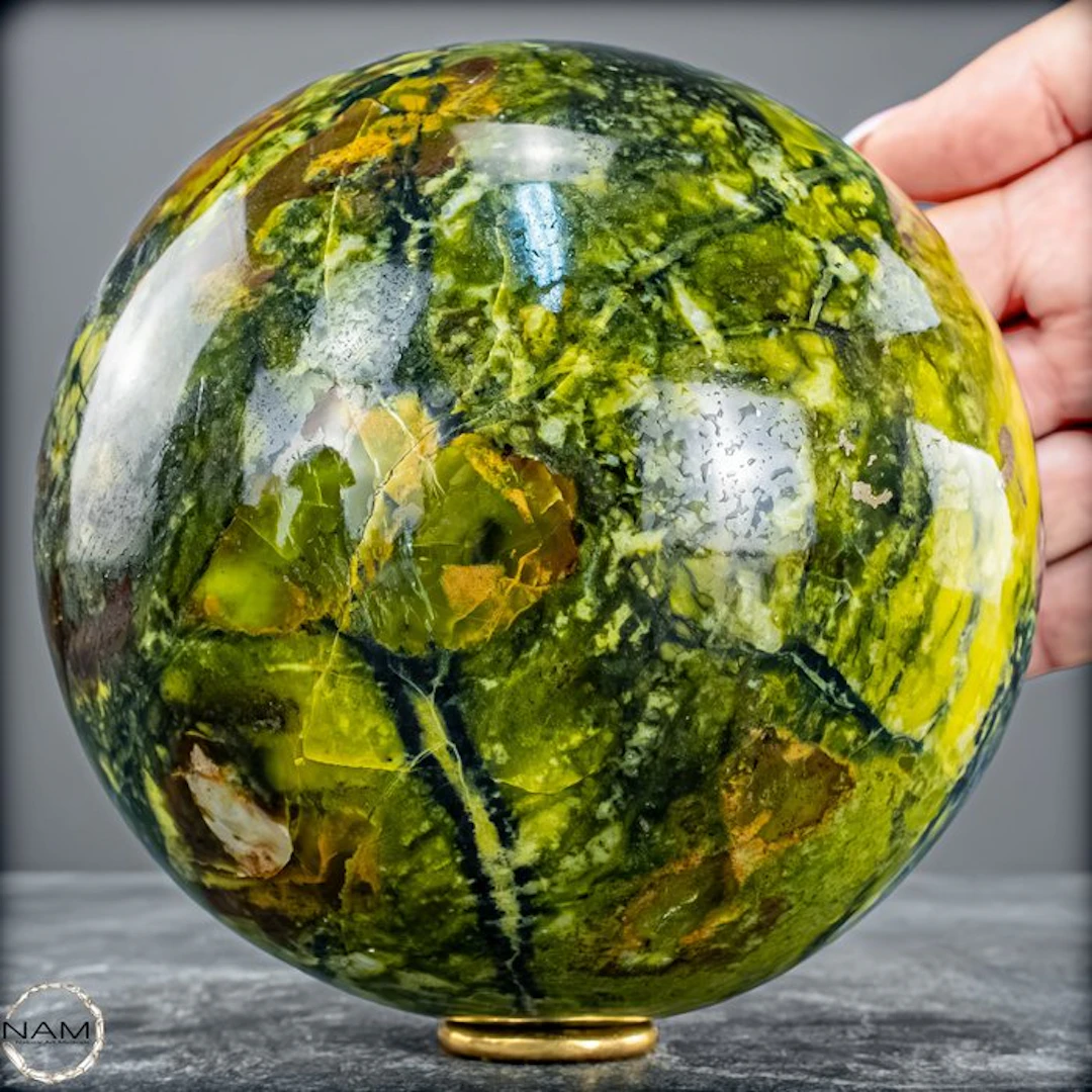 Natural serpentine sphere with pyrite – rare collectible from Peru- 2499.94 g