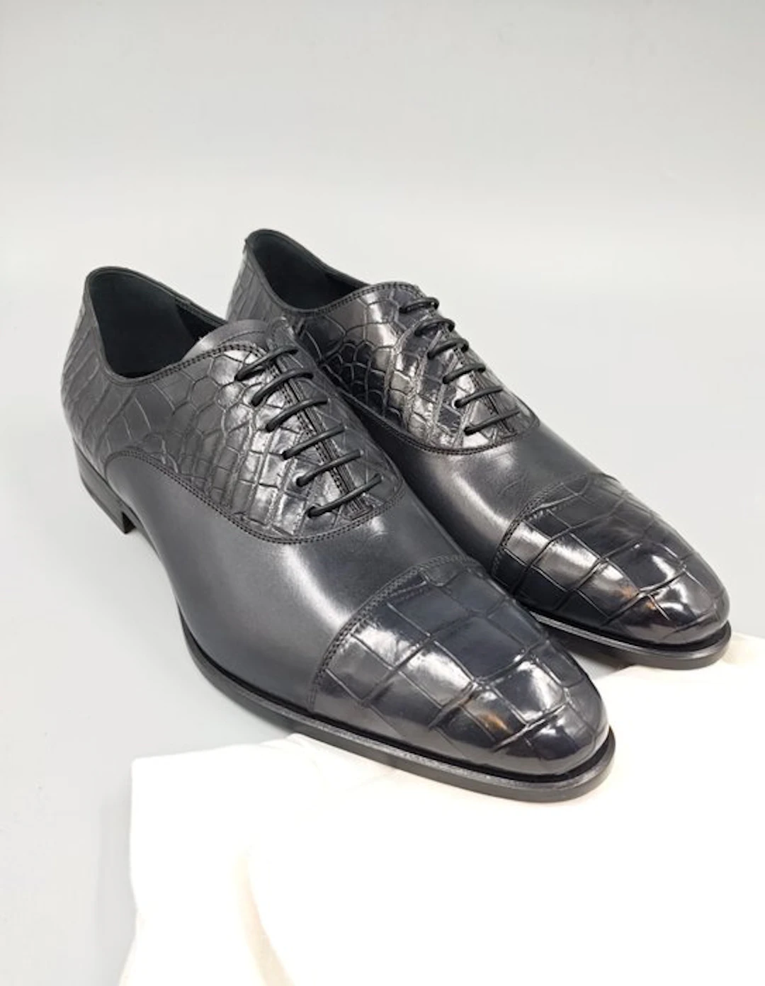 Dami-With Crocodile-44-Oxfords-Toe Cap-No Minimum!...