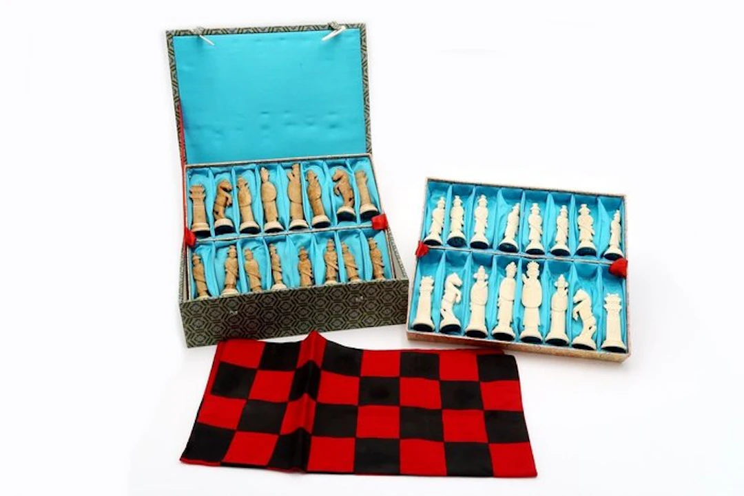Chine - Chess set - Bone