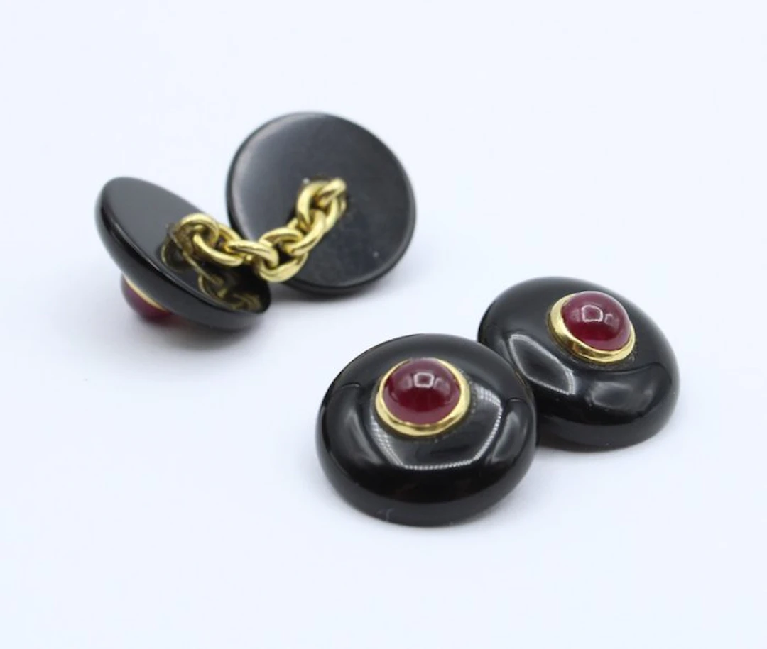 Other brand - Brooch - 18 kt. Yellow gold Mixed gemstones