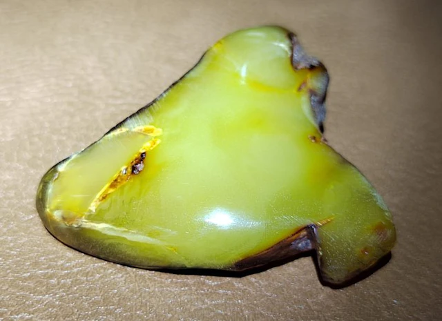 Baltic Amber- High Quality AAA-No Reserve Price- 30.3 g