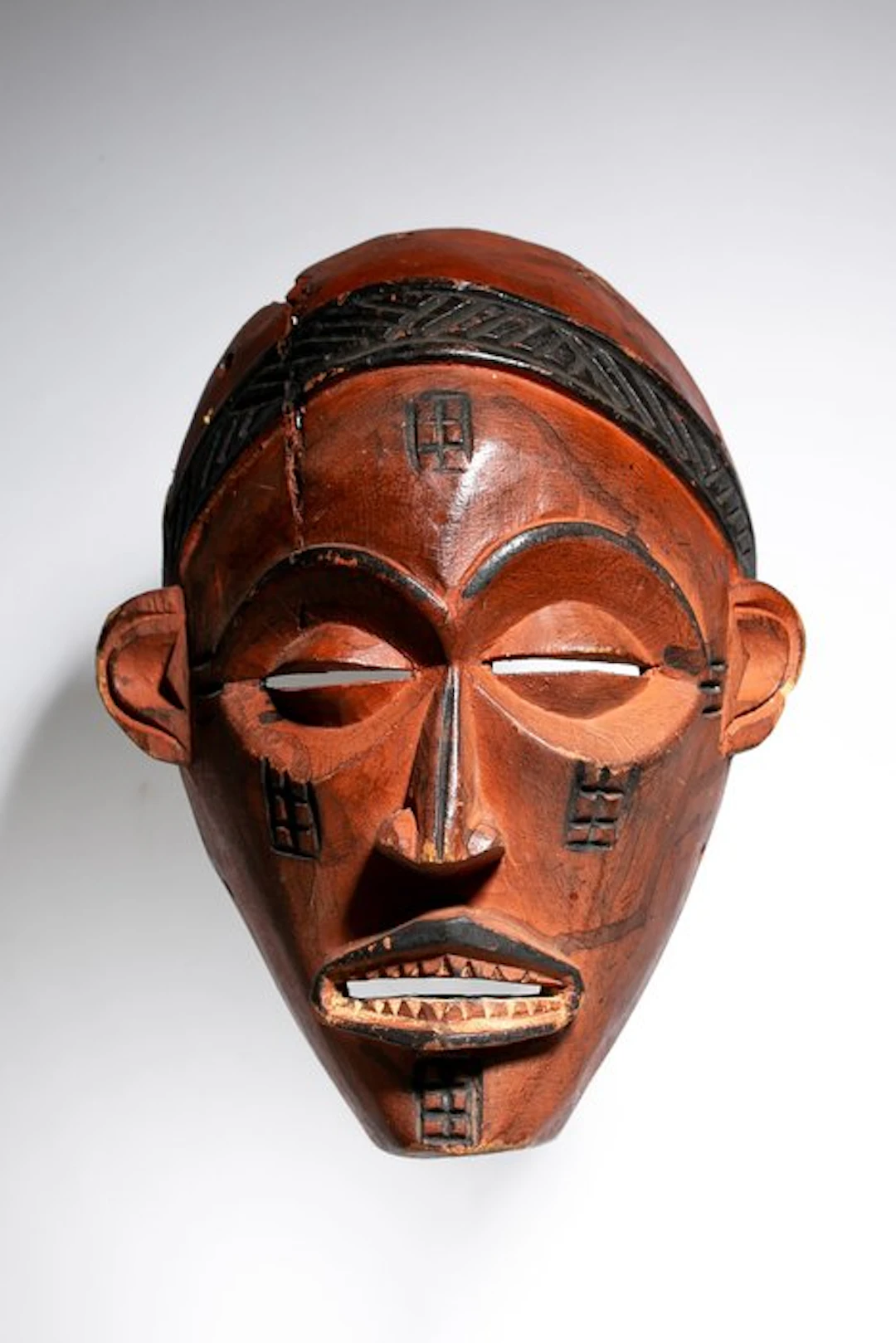 Mask Mwana Pwevo - Chokwe - Angola