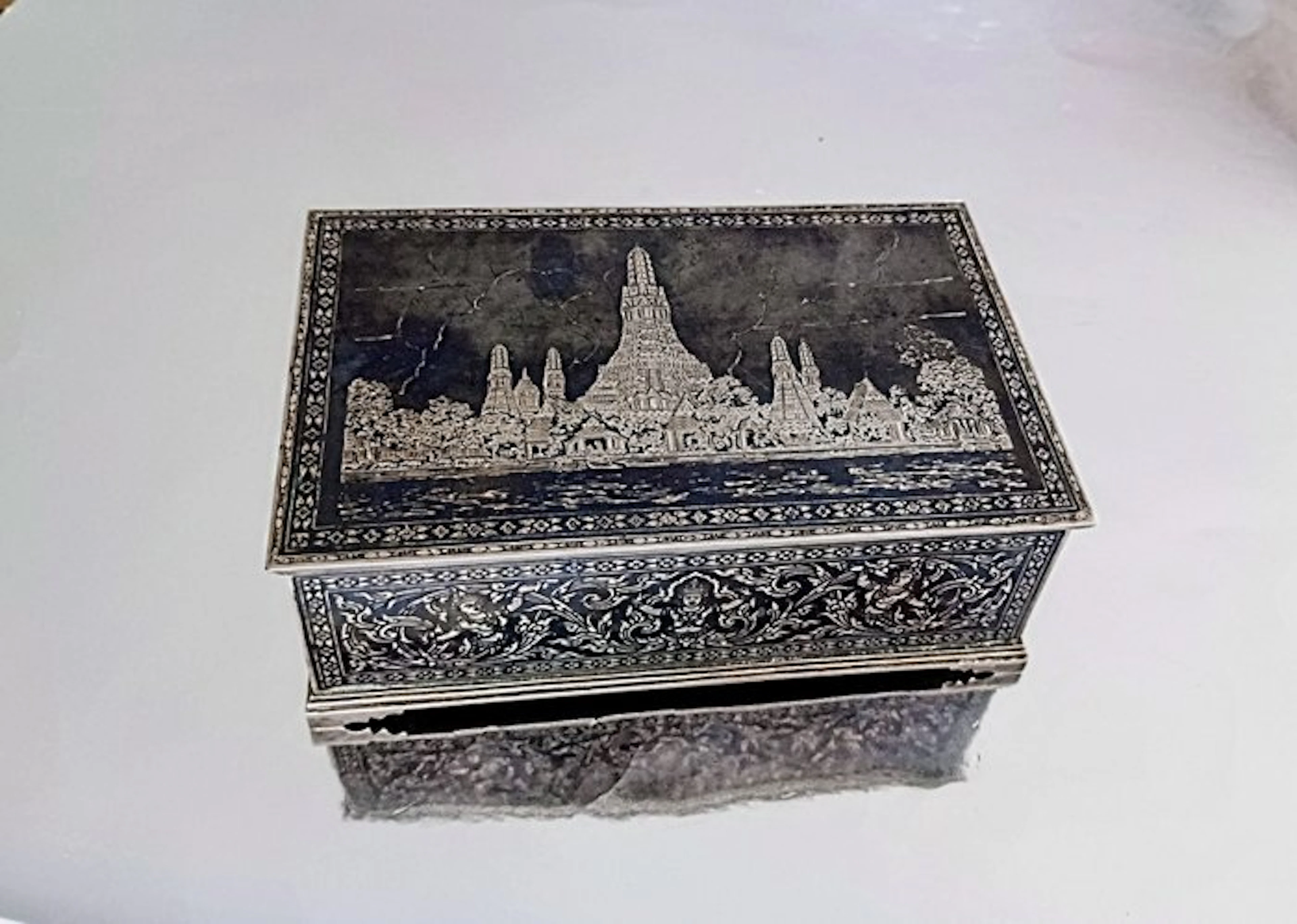 100 Years Old - Siam - Box - .925 silver, Niello - Gilt