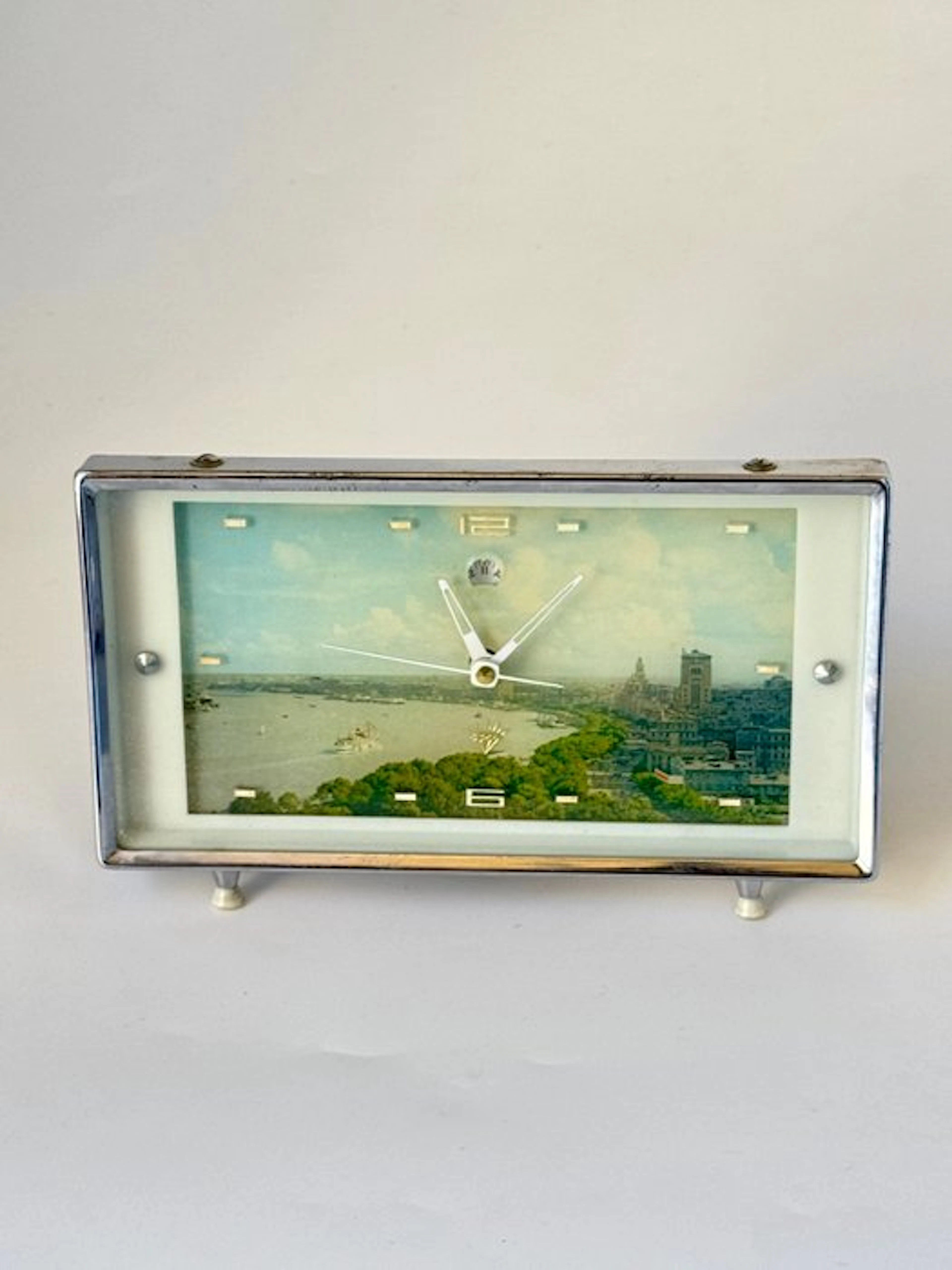 Alarm clock - mécanique vintage Diamond – Panorama du Bund à Shanghai - Metal
