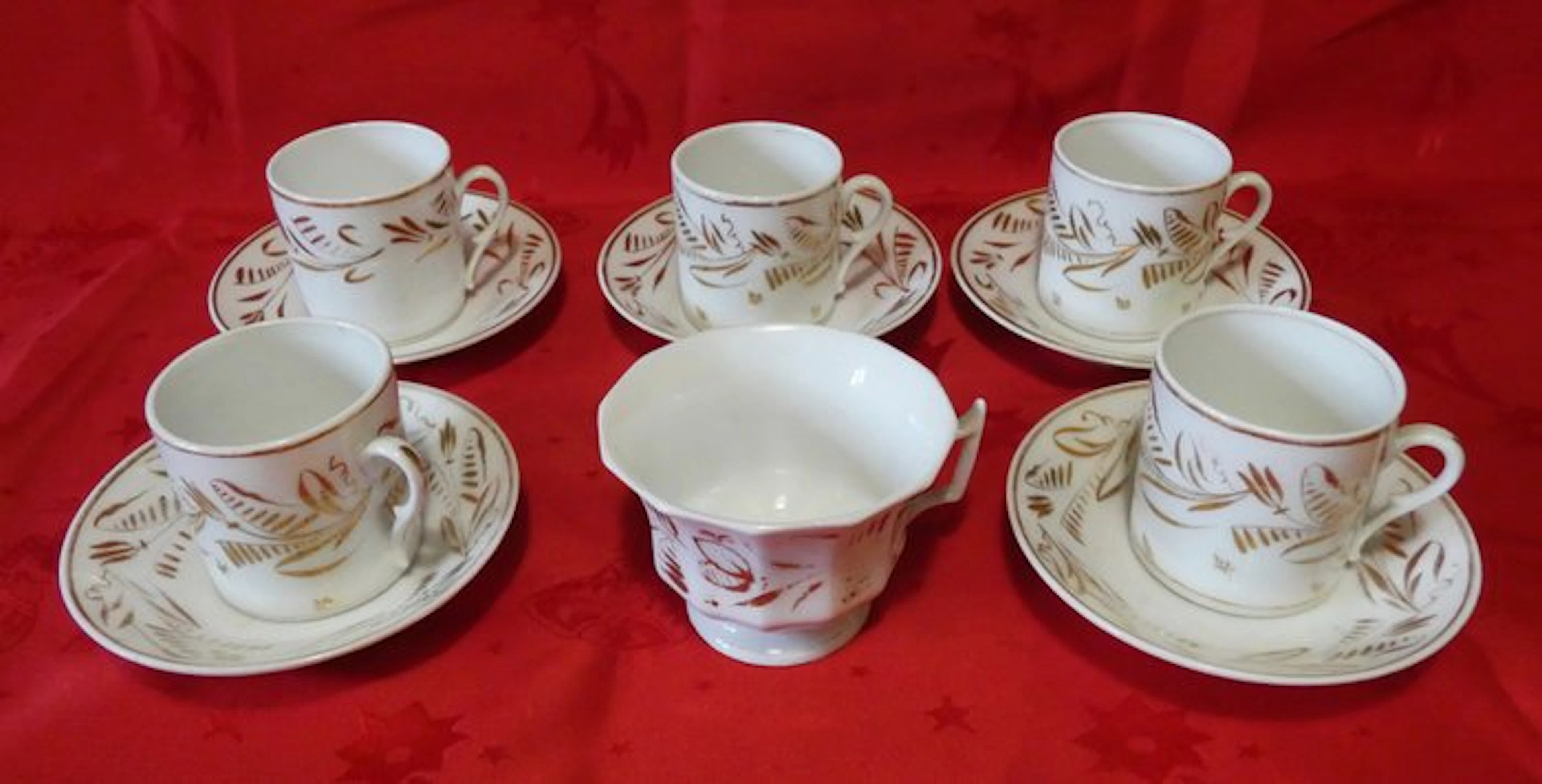 Cup and saucer (11) - Softpaste porcelain - Antique coffee set circa 1850
