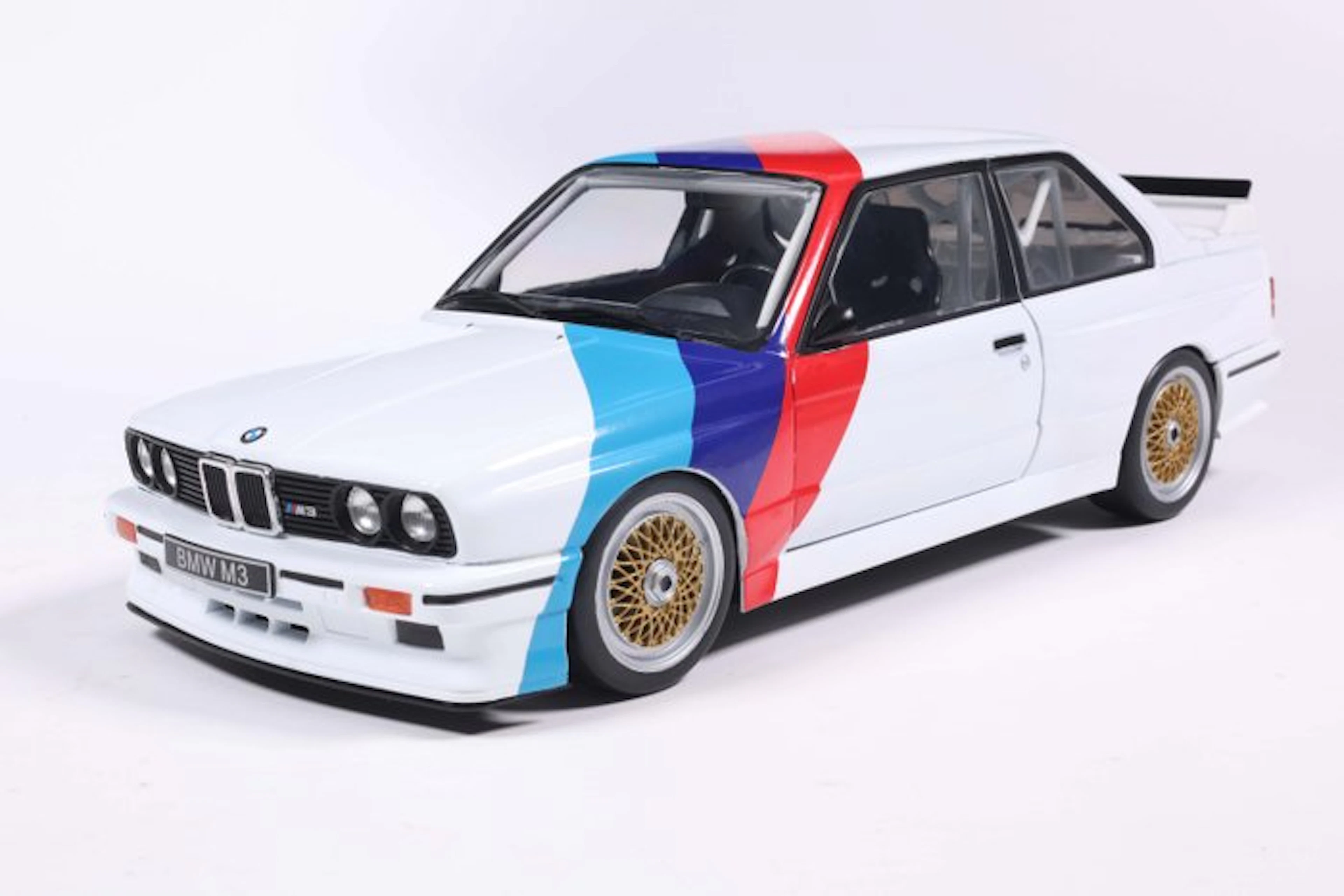 Solido 1:18 - Model car - BMW E30 M3 M-power (1987) - Limited edition 500 pcs.