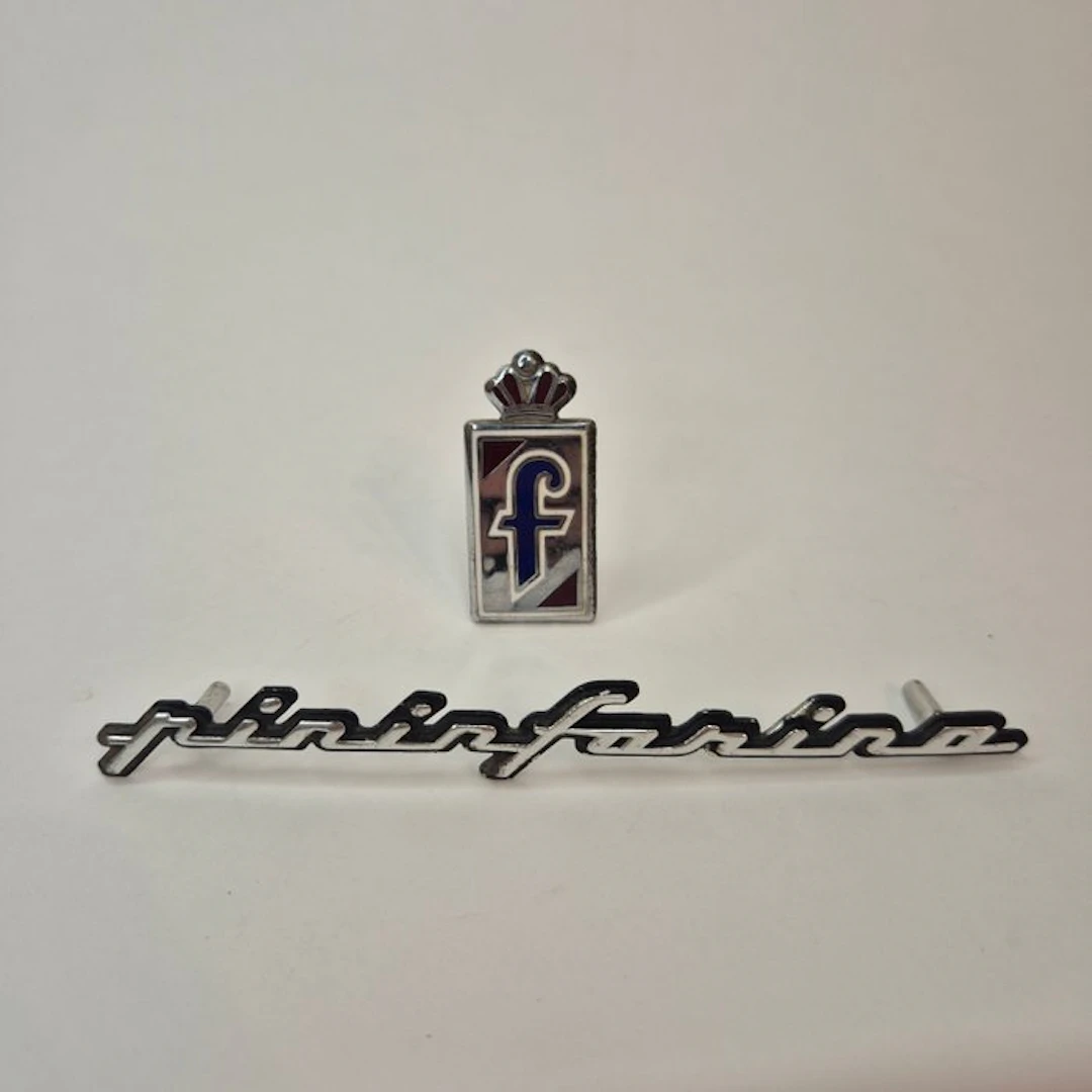 Car mascot - Pininfarina - Distintivo Pininfarina - 1960-1970