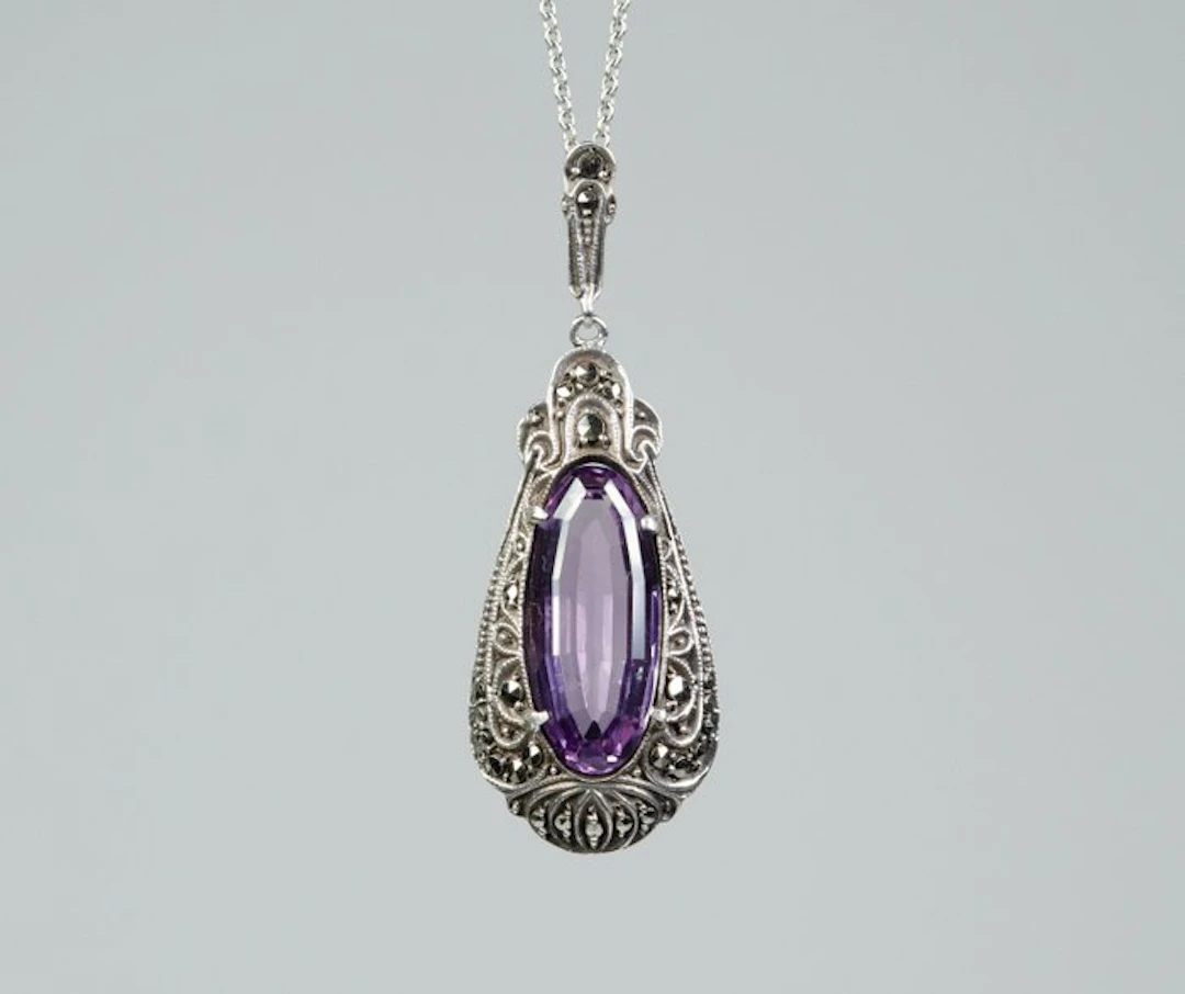 - 935 silver - 7.00 ct natural amethyst - marcasite - Necklace with pendant
