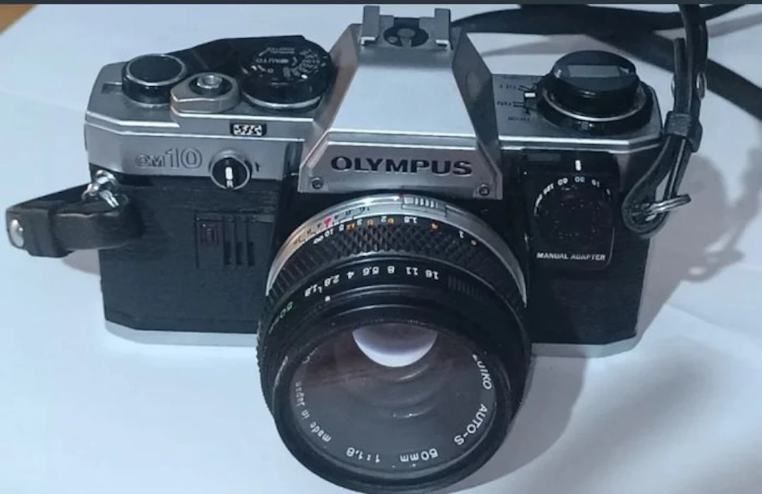Olympus OM10 + Zuiko 1,8/50mm | Analogue camera