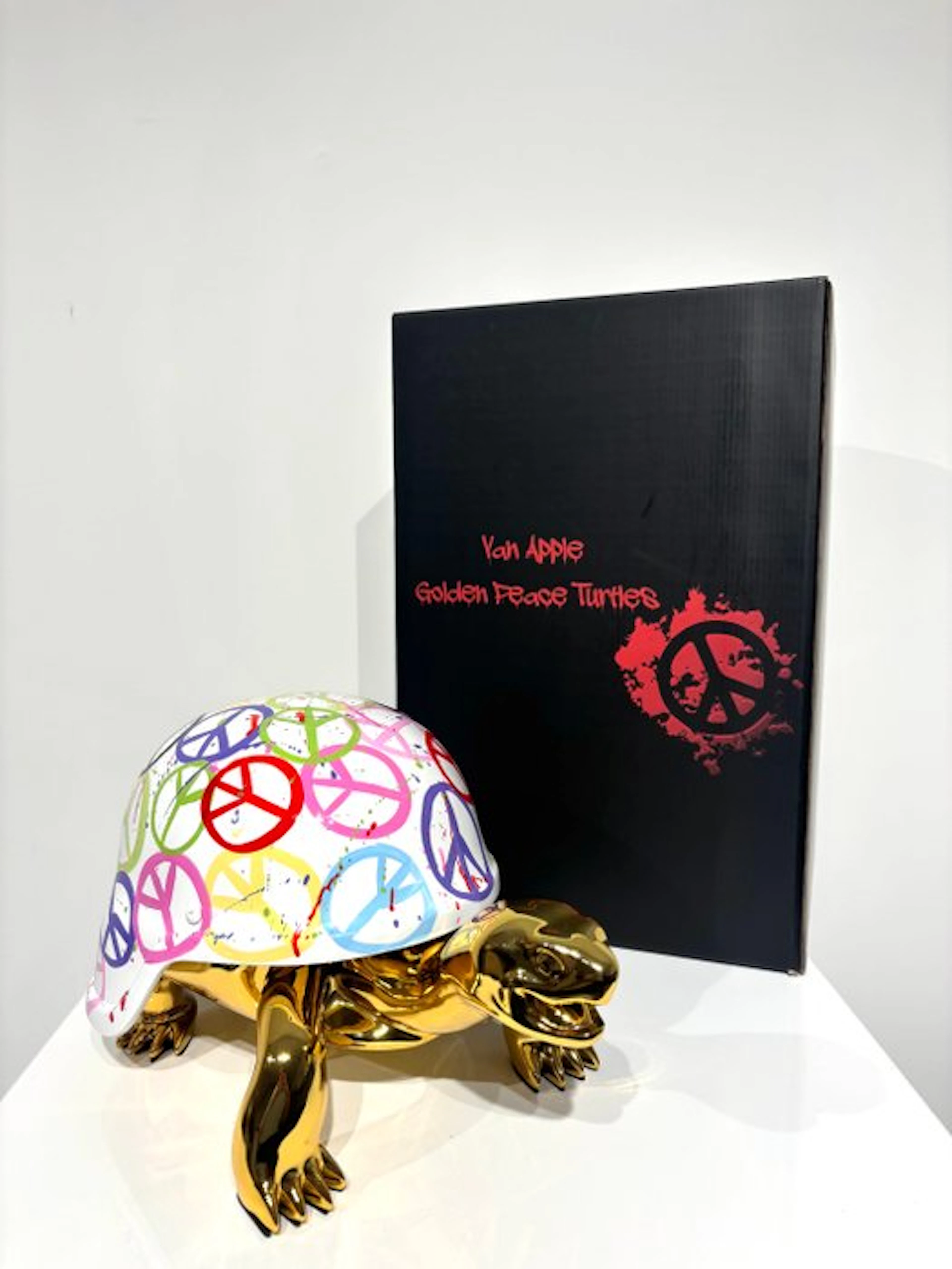 Van Apple - Peace Turtle