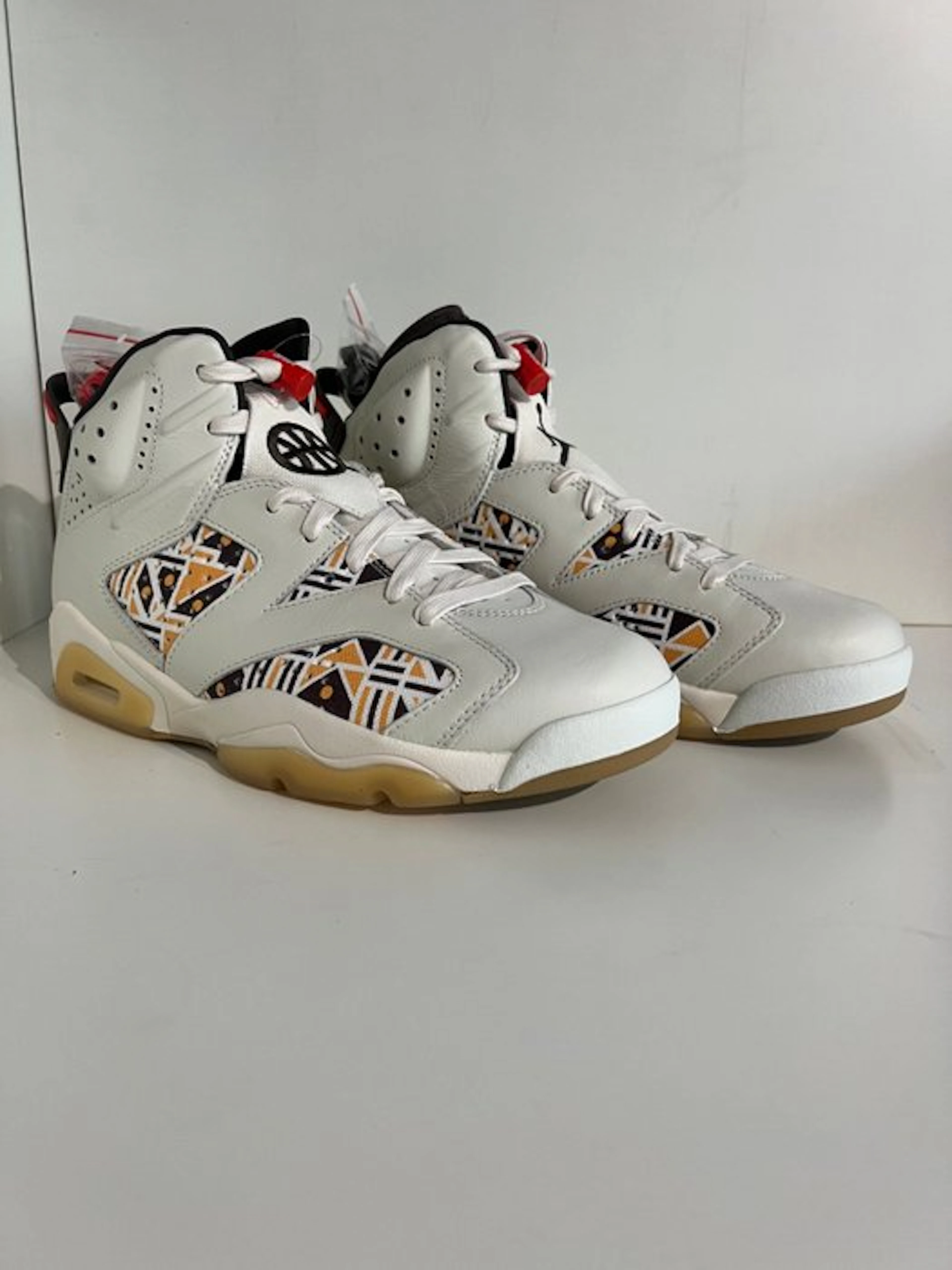 Air Jordan - Air Jordan 6 - Sneakers - Size: EU 42.5 - New with tags