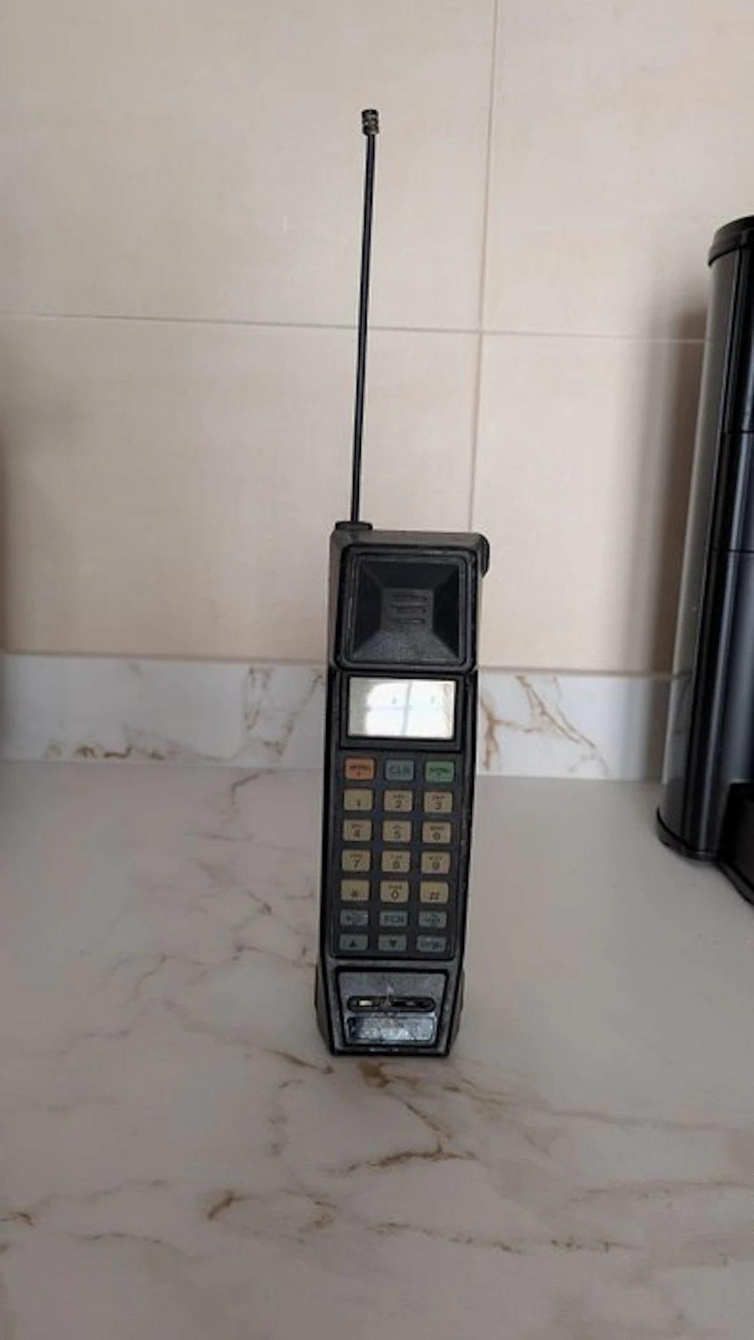 Alcatel A-9900 - Mobile phone