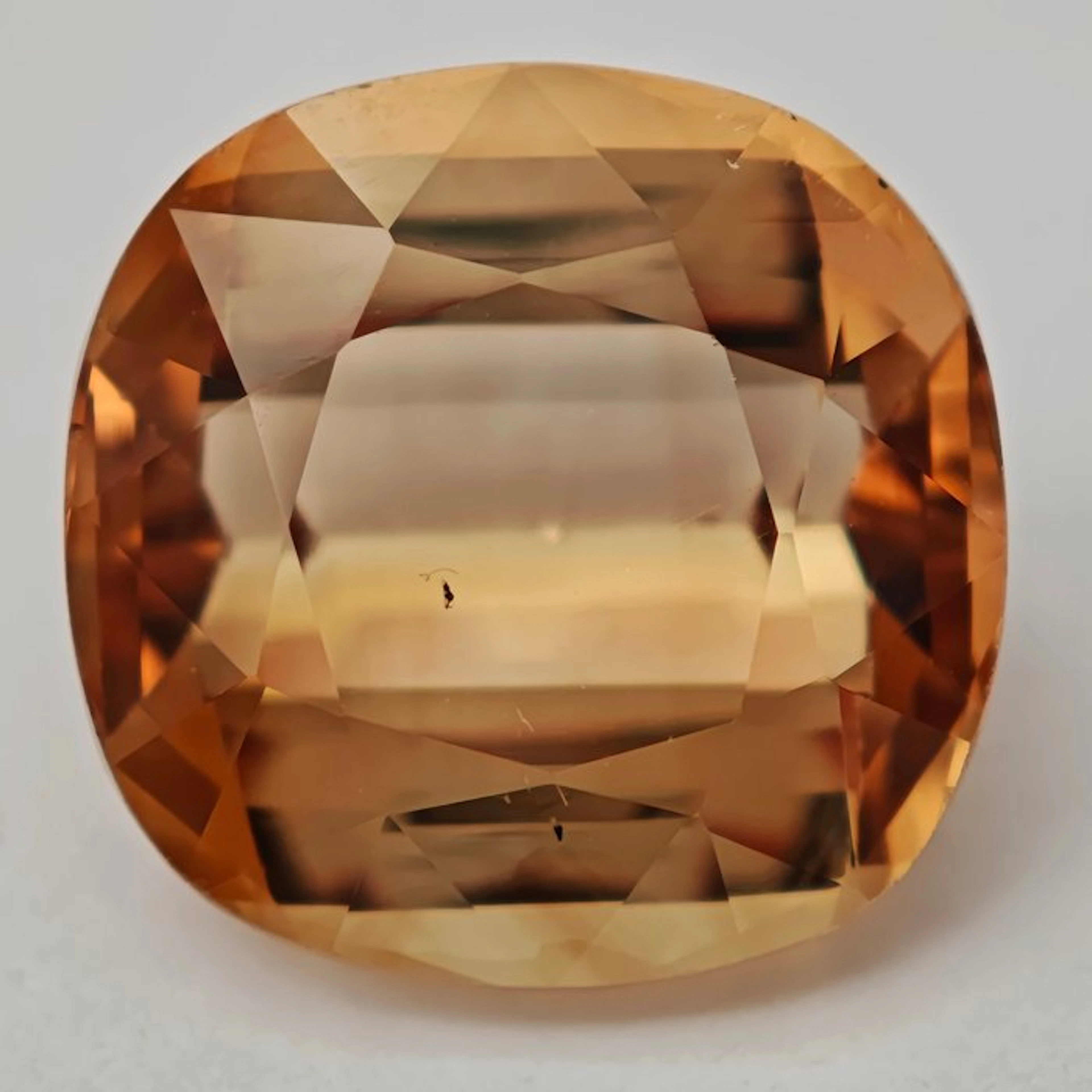 No reserve price Topaz - 15.11 ct - Antwerp Laboratory...