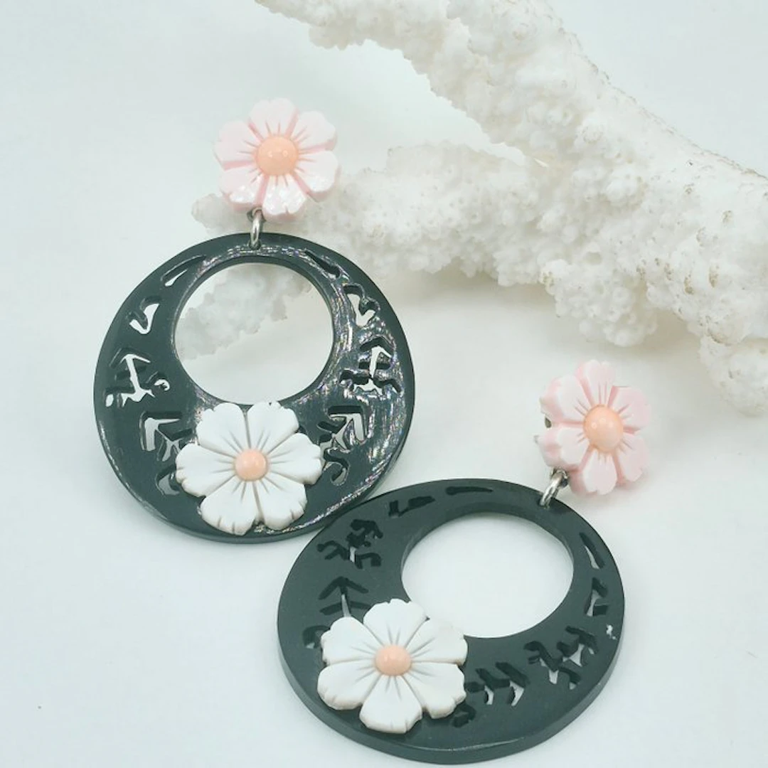 Coral - Silver - Earrings - PINK CORAL AND HORN