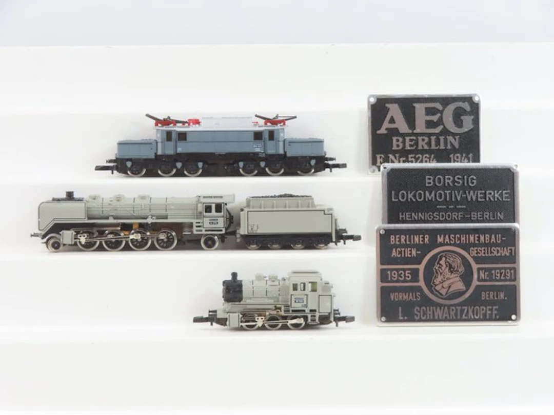 Märklin Z - 8887 - Model train locomotive (1) - 3-piece...