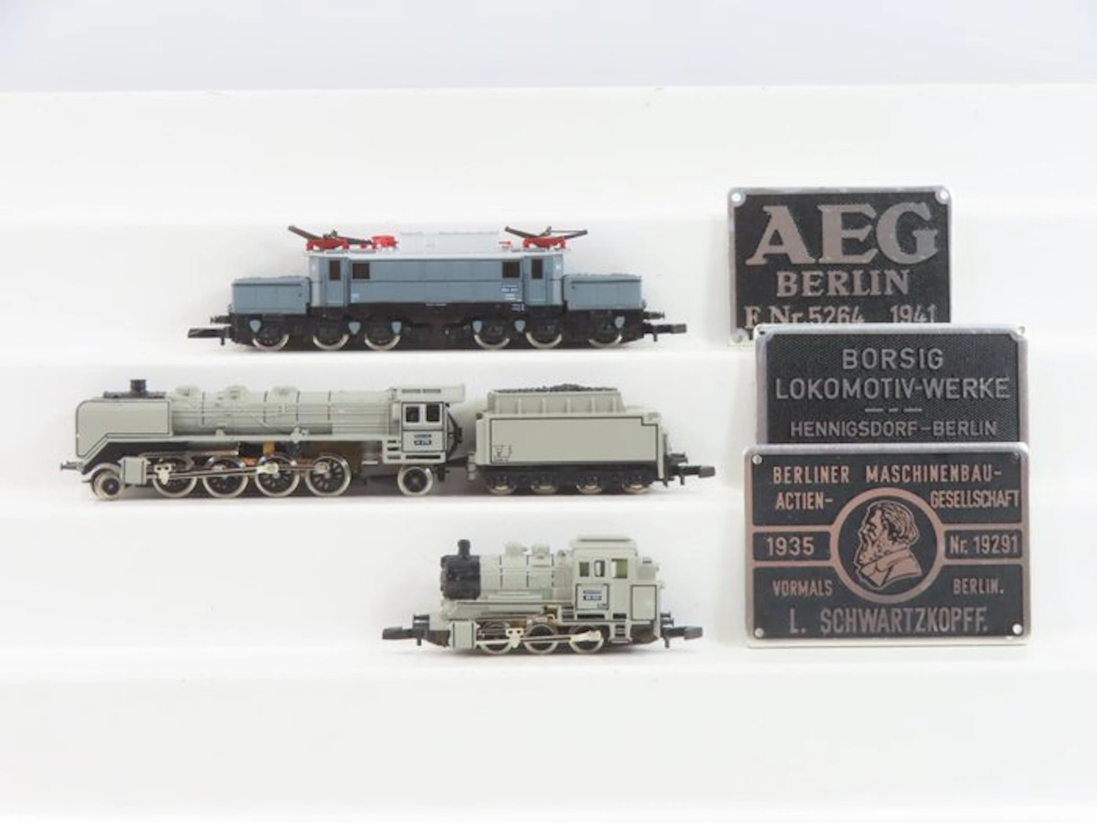 Märklin Z - 8887 - Model train locomotive (1) - 3-piece...