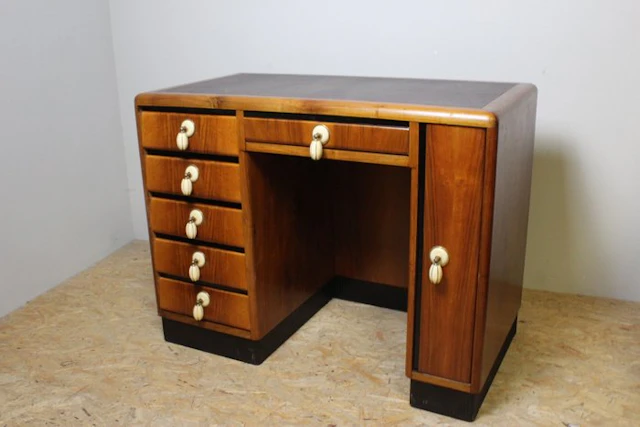 Desk - Walnut