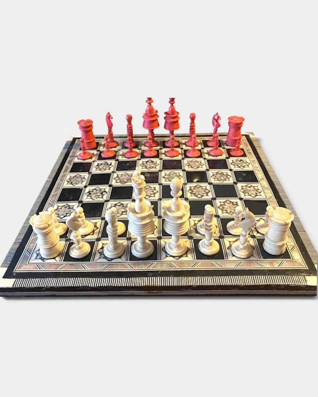 Chess set - Bone