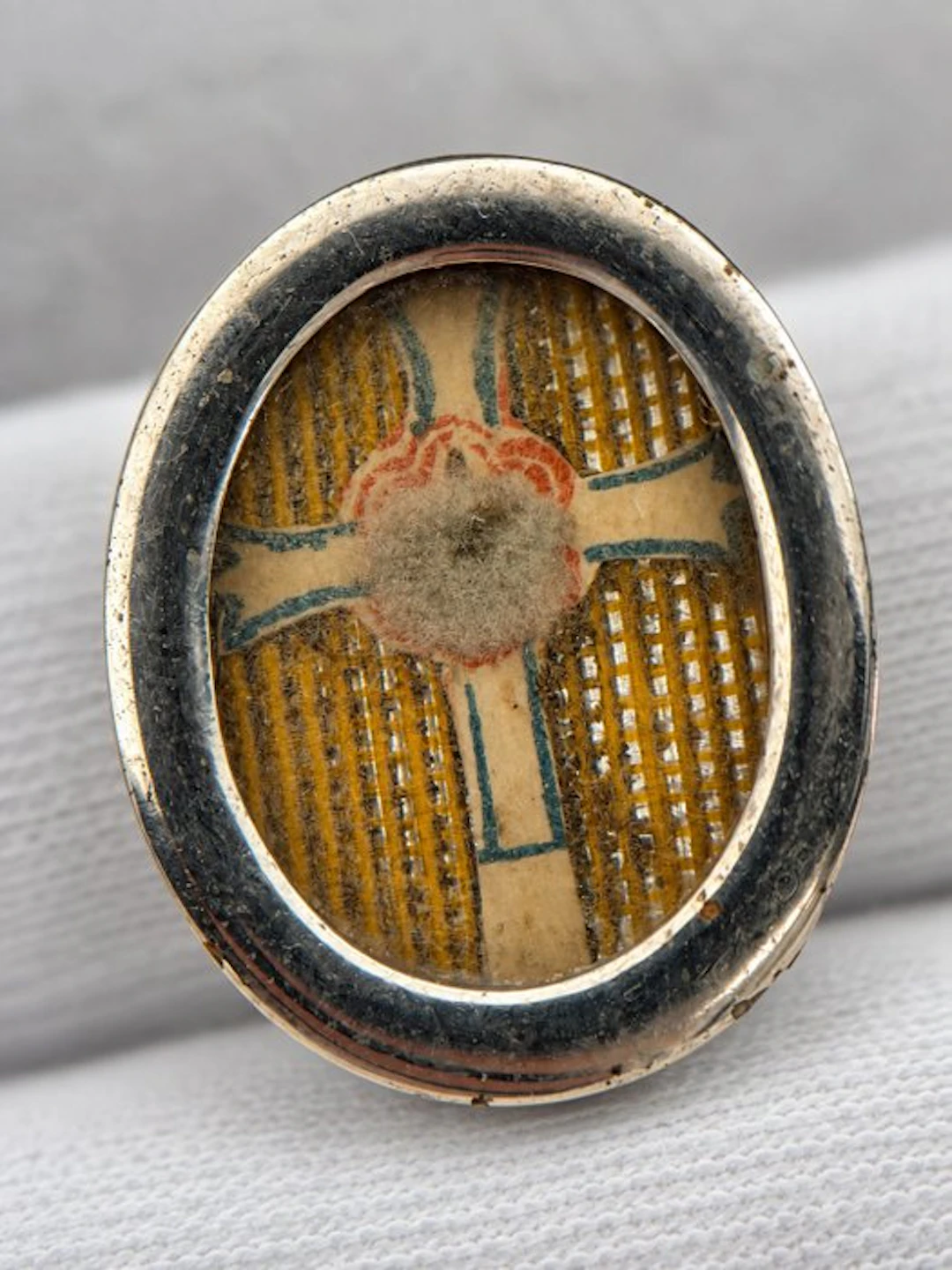 Reliquary - Silver, Glass, Textile - 1850-1900 - The Secret of Antistitis
