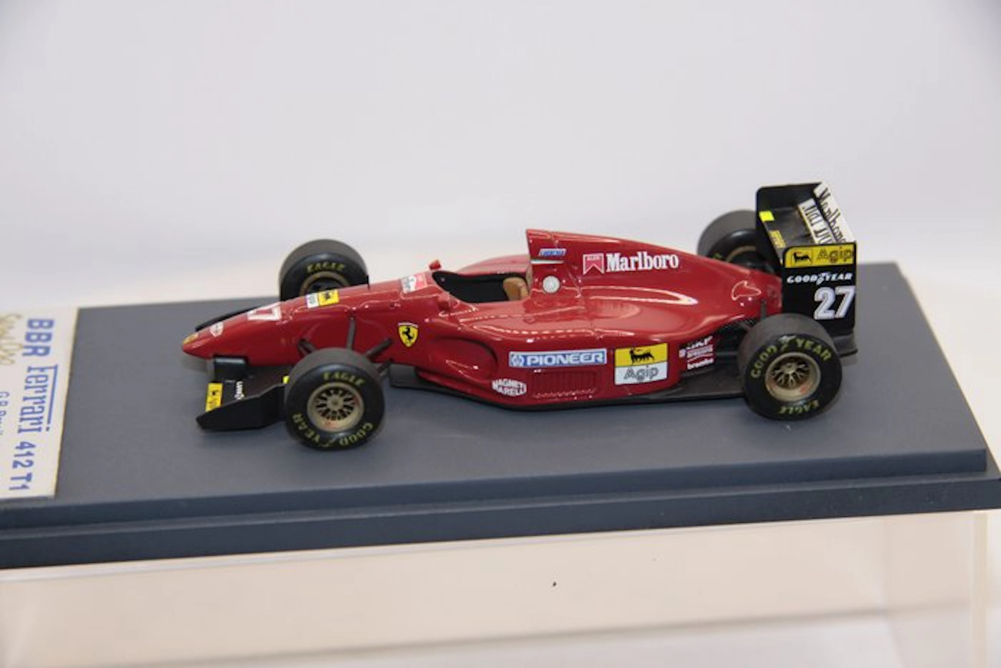 BBR 1:43 - Model race car - Ferrari 412 T1 - Gold series