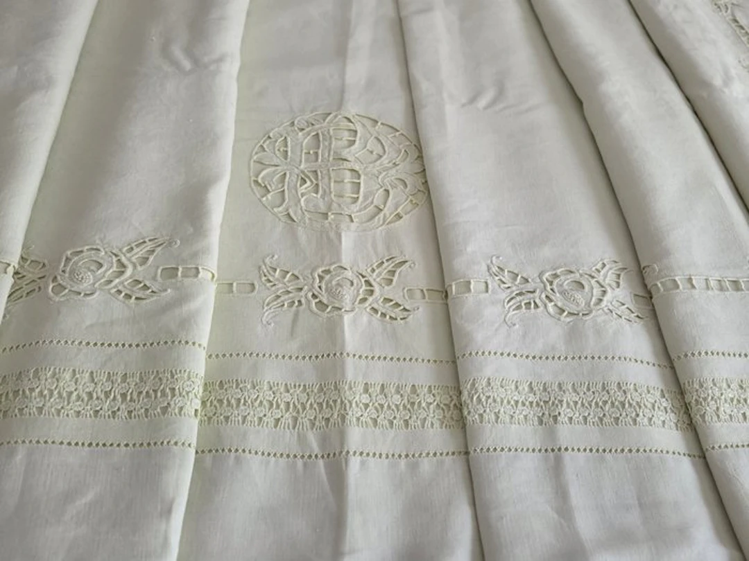 Bed sheet - 340 cm - 237 cm - "EB" or "BB"