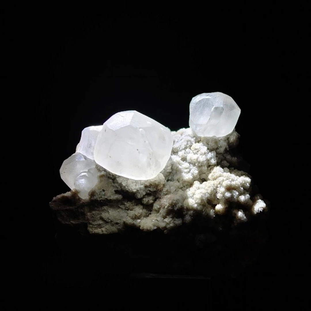 LARGE CRYSTALS