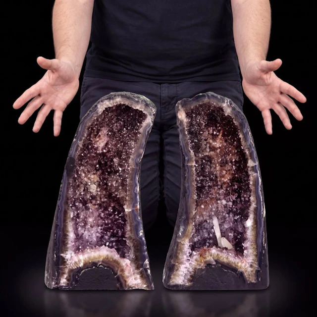 Vivid Amethyst - 43x17x18 cm - Matched Pair - Geode- 25.1 kg