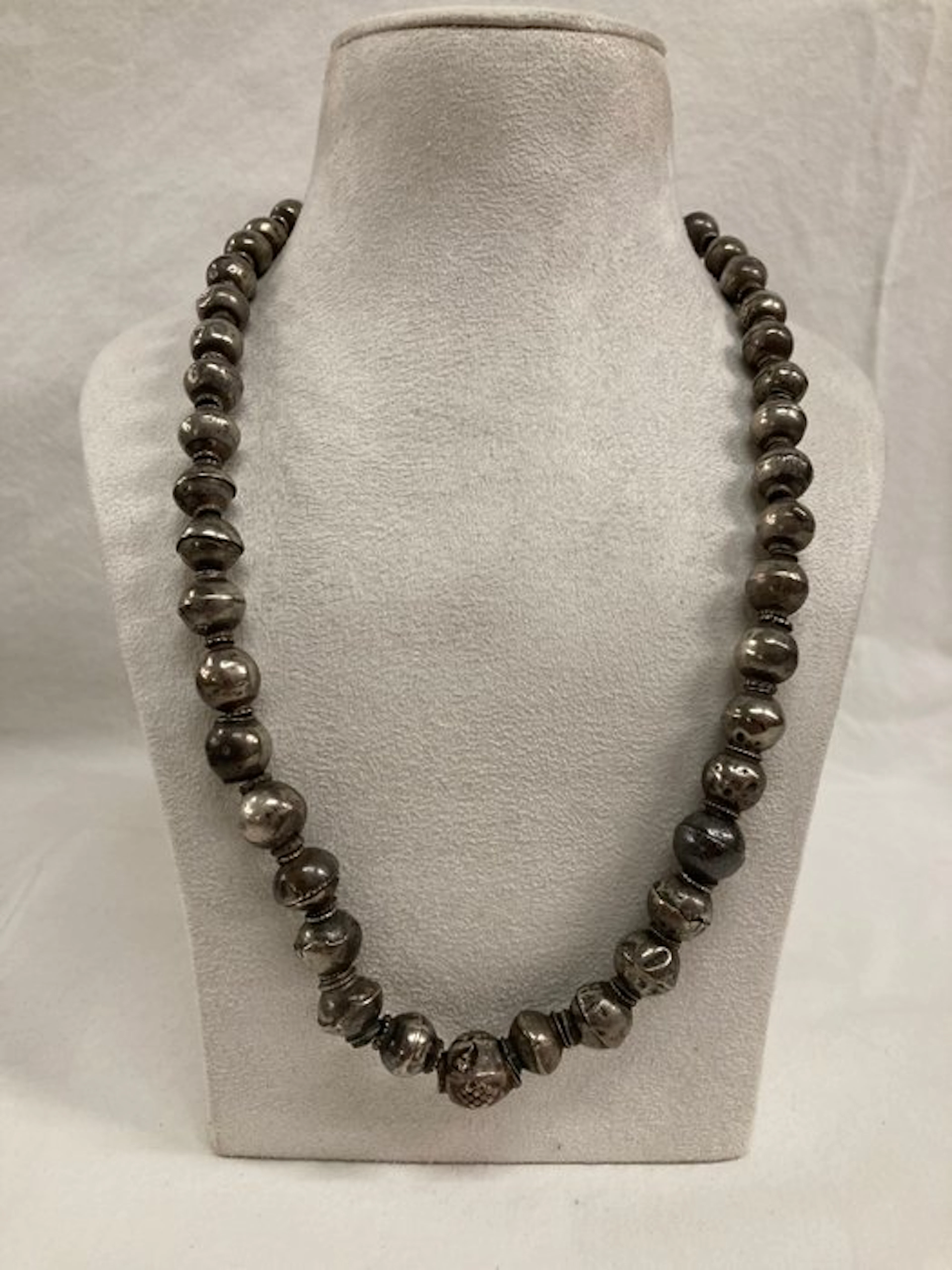 Necklace with Rajasthani beads - Silver - India - 20th century