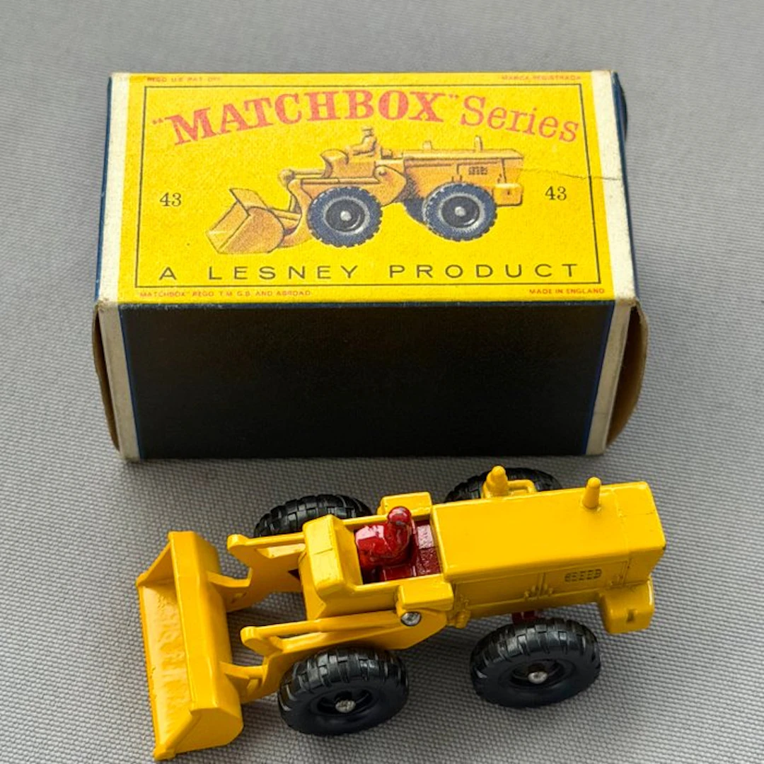 Matchbox 1:64 - Model car - Aveling-Barford Tractor Shovel
