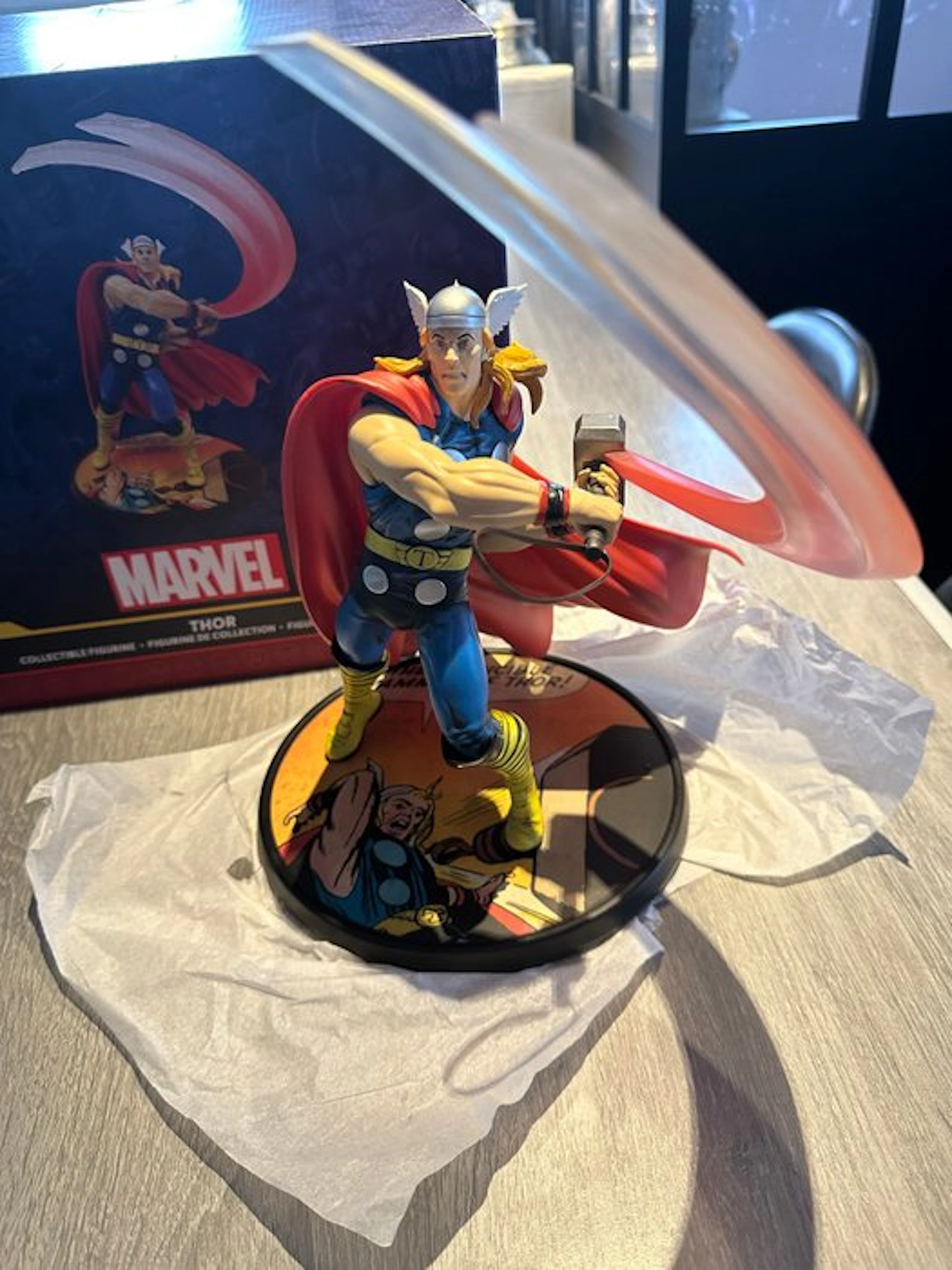 Marvel - Statue, Thor - 35 cm - Resin, Plastic