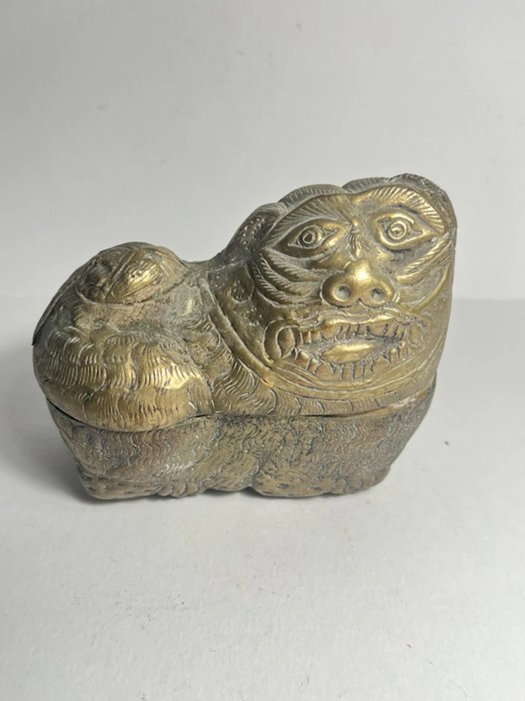 Cane di Pho - Box - Antique in metal / brass / Oriental - Pho's Dog Box