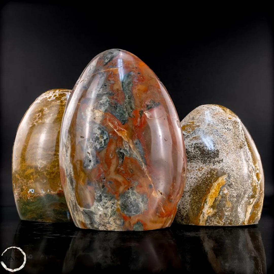 Striking jasper trio in freeform – expressive natural...