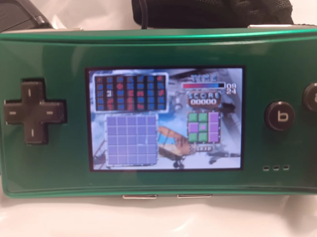 Nintendo - Game Boy Micro - Game Boy Micro verde - Video...